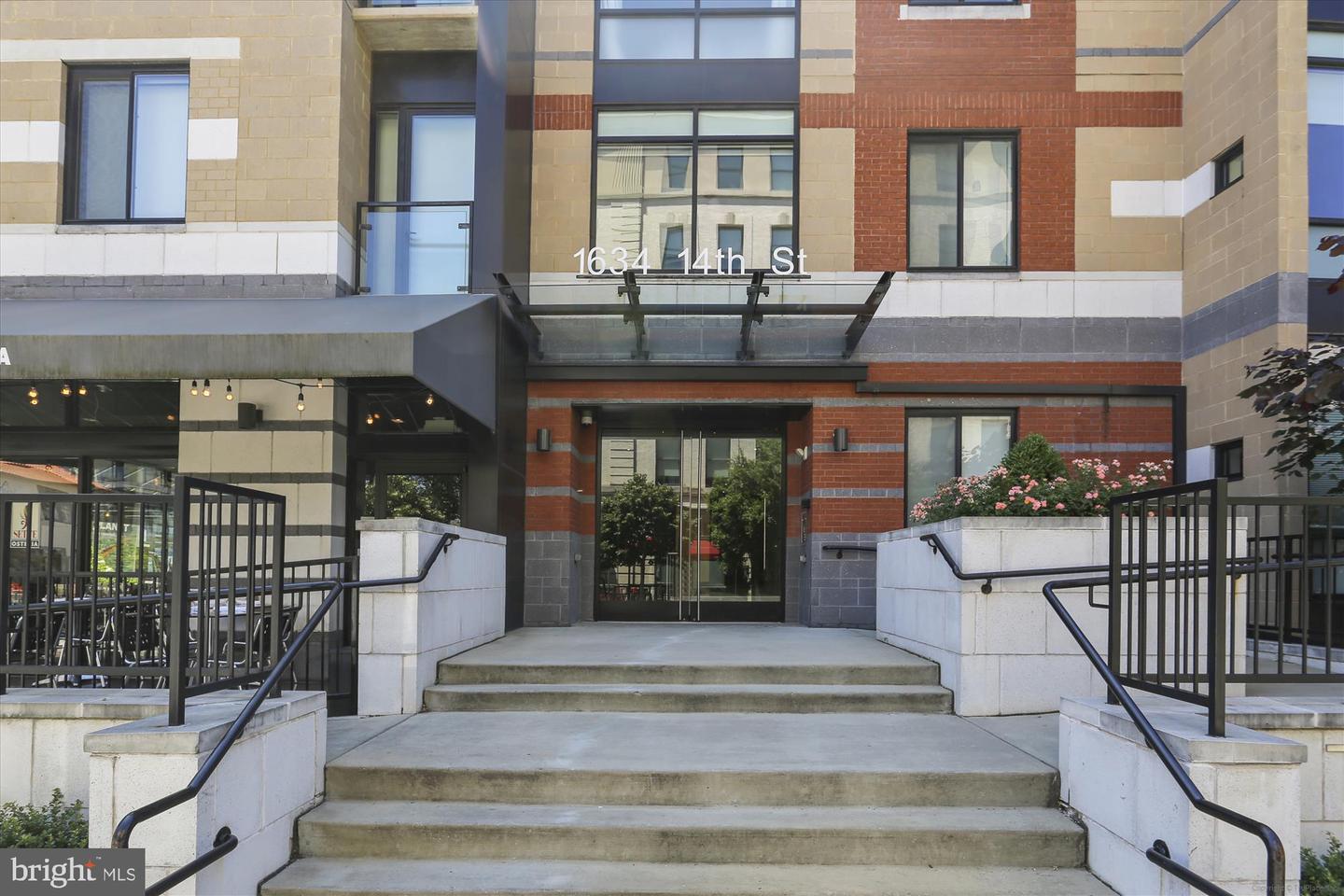 1634 14TH ST NW #604, WASHINGTON, District Of Columbia 20009, 2 Bedrooms Bedrooms, ,1 BathroomBathrooms,Residential,For sale,1634 14TH ST NW #604,DCDC2213298 MLS # DCDC2213298