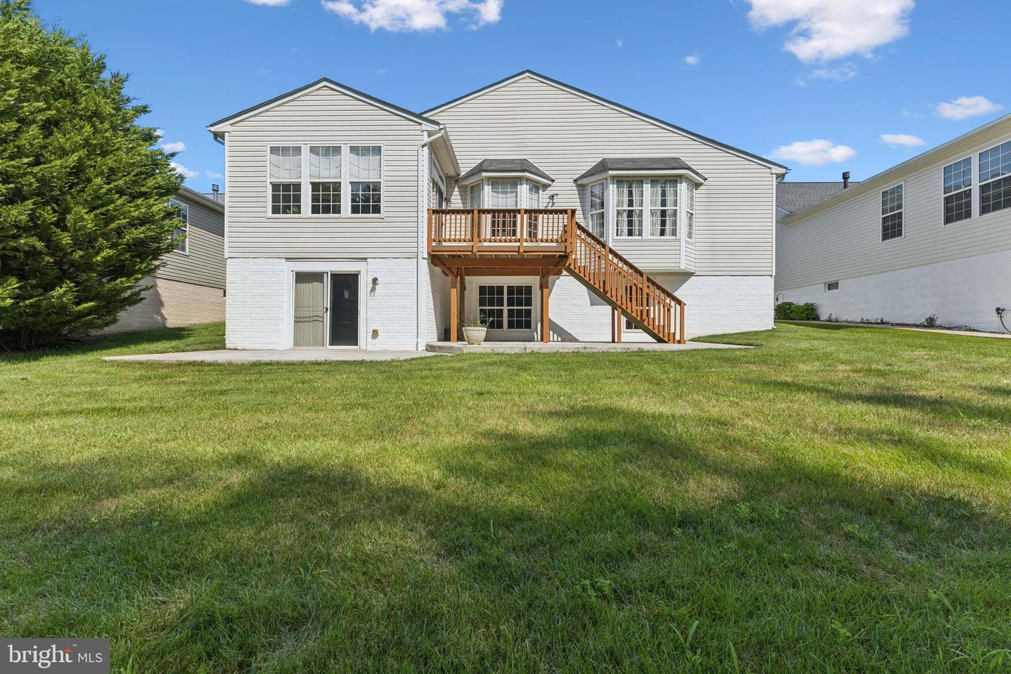 16076 DANCING LEAF PL, DUMFRIES, Virginia 22025, 3 Bedrooms Bedrooms, ,2 BathroomsBathrooms,Residential,For sale,16076 DANCING LEAF PL,VAPW2100580 MLS # VAPW2100580