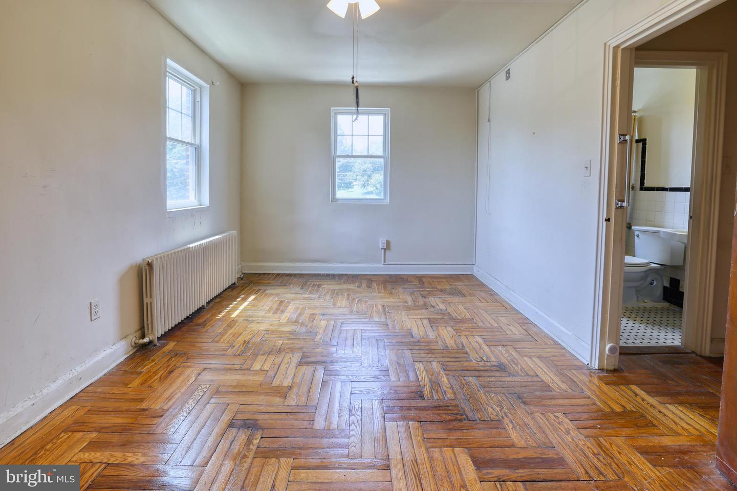20 CHESAPEAKE ST SE #41, WASHINGTON, District Of Columbia 20032, 1 Bedroom Bedrooms, ,1 BathroomBathrooms,Residential,For sale,20 CHESAPEAKE ST SE #41,DCDC2213424 MLS # DCDC2213424