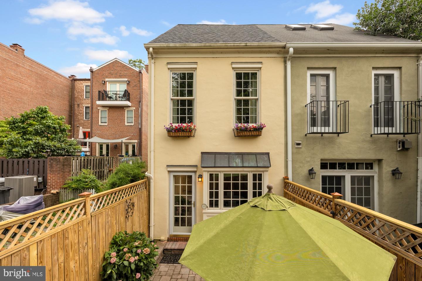 624 S PITT ST #1/2, ALEXANDRIA, Virginia 22314, 3 Bedrooms Bedrooms, ,2 BathroomsBathrooms,Residential,For sale,624 S PITT ST #1/2,VAAX2048172 MLS # VAAX2048172