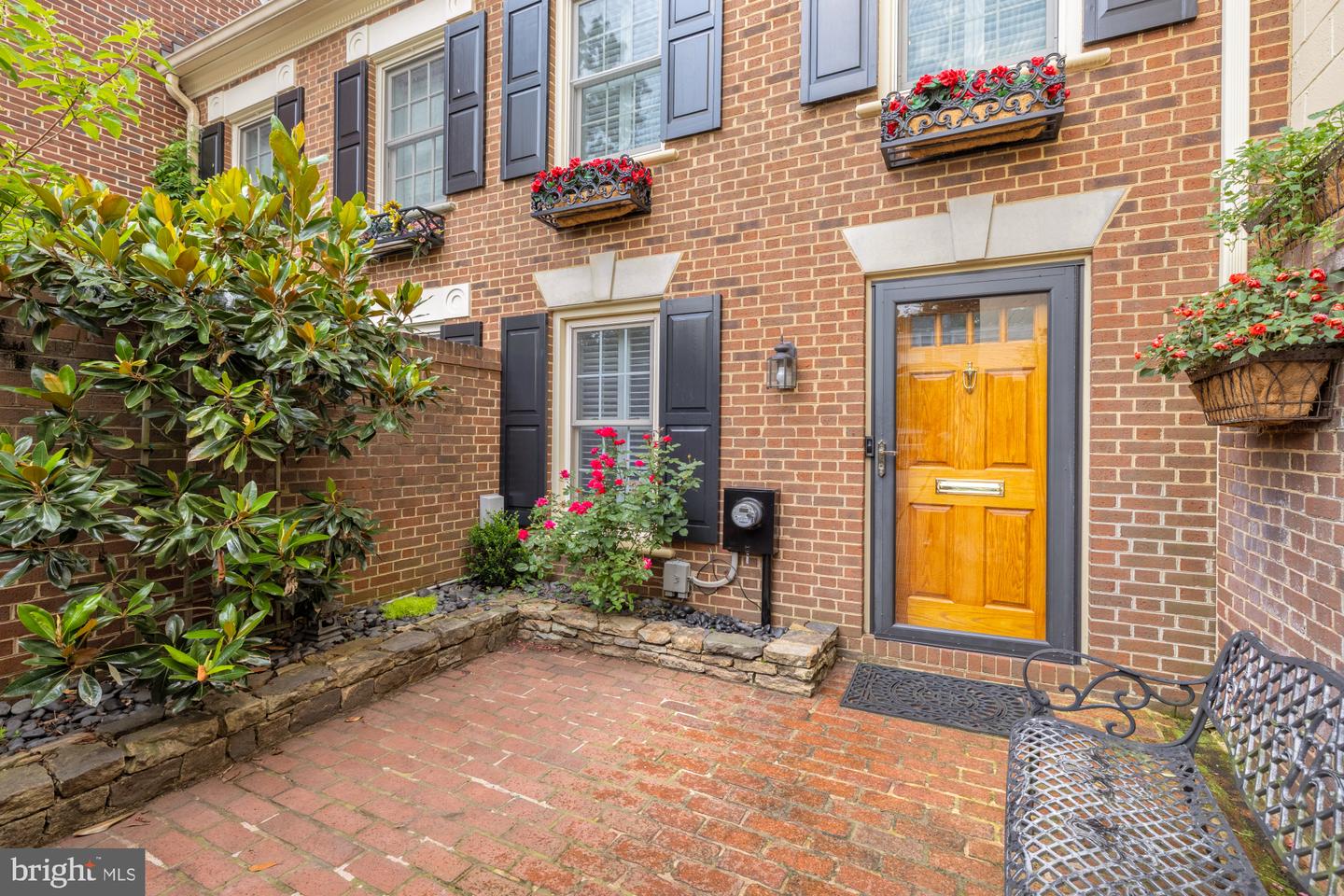 624 S PITT ST #1/2, ALEXANDRIA, Virginia 22314, 3 Bedrooms Bedrooms, ,2 BathroomsBathrooms,Residential,For sale,624 S PITT ST #1/2,VAAX2048172 MLS # VAAX2048172