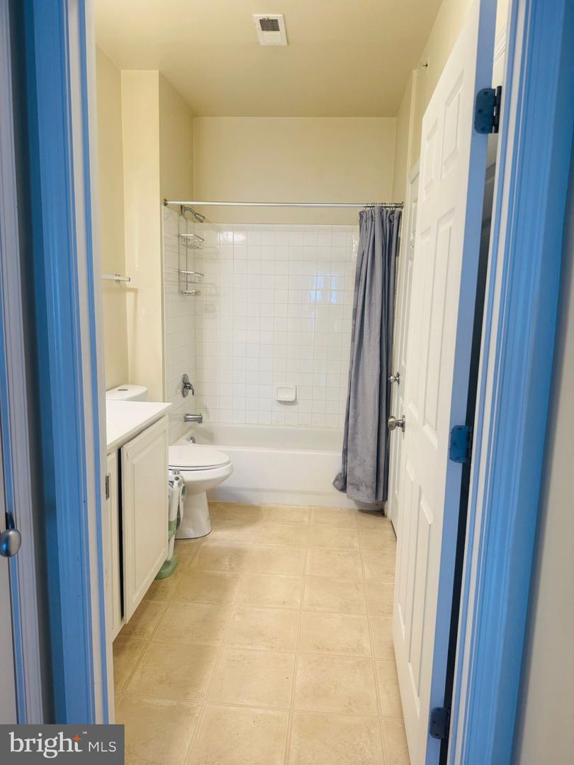 22668 BLUE ELDER TER #304, BRAMBLETON, Virginia 20148, 1 Bedroom Bedrooms, ,1 BathroomBathrooms,Residential,For sale,22668 BLUE ELDER TER #304,VALO2103784 MLS # VALO2103784