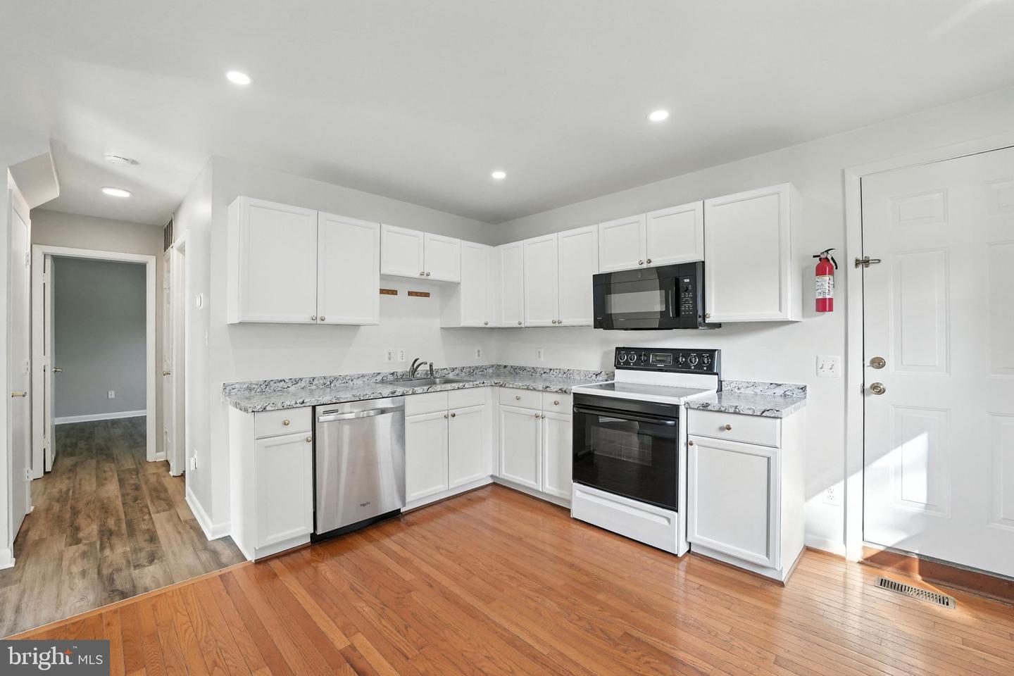 13874 MONTOCLAIR LN, WOODBRIDGE, Virginia 22193, 4 Bedrooms Bedrooms, ,3 BathroomsBathrooms,Residential,For sale,13874 MONTOCLAIR LN,VAPW2100666 MLS # VAPW2100666