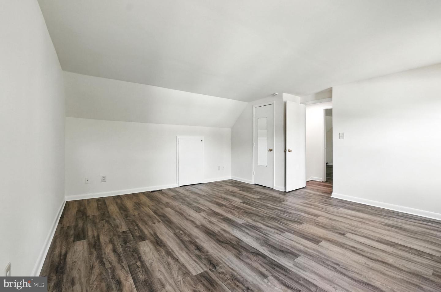 13874 MONTOCLAIR LN, WOODBRIDGE, Virginia 22193, 4 Bedrooms Bedrooms, ,3 BathroomsBathrooms,Residential,For sale,13874 MONTOCLAIR LN,VAPW2100666 MLS # VAPW2100666