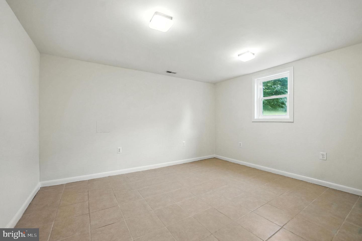 13874 MONTOCLAIR LN, WOODBRIDGE, Virginia 22193, 4 Bedrooms Bedrooms, ,3 BathroomsBathrooms,Residential,For sale,13874 MONTOCLAIR LN,VAPW2100666 MLS # VAPW2100666