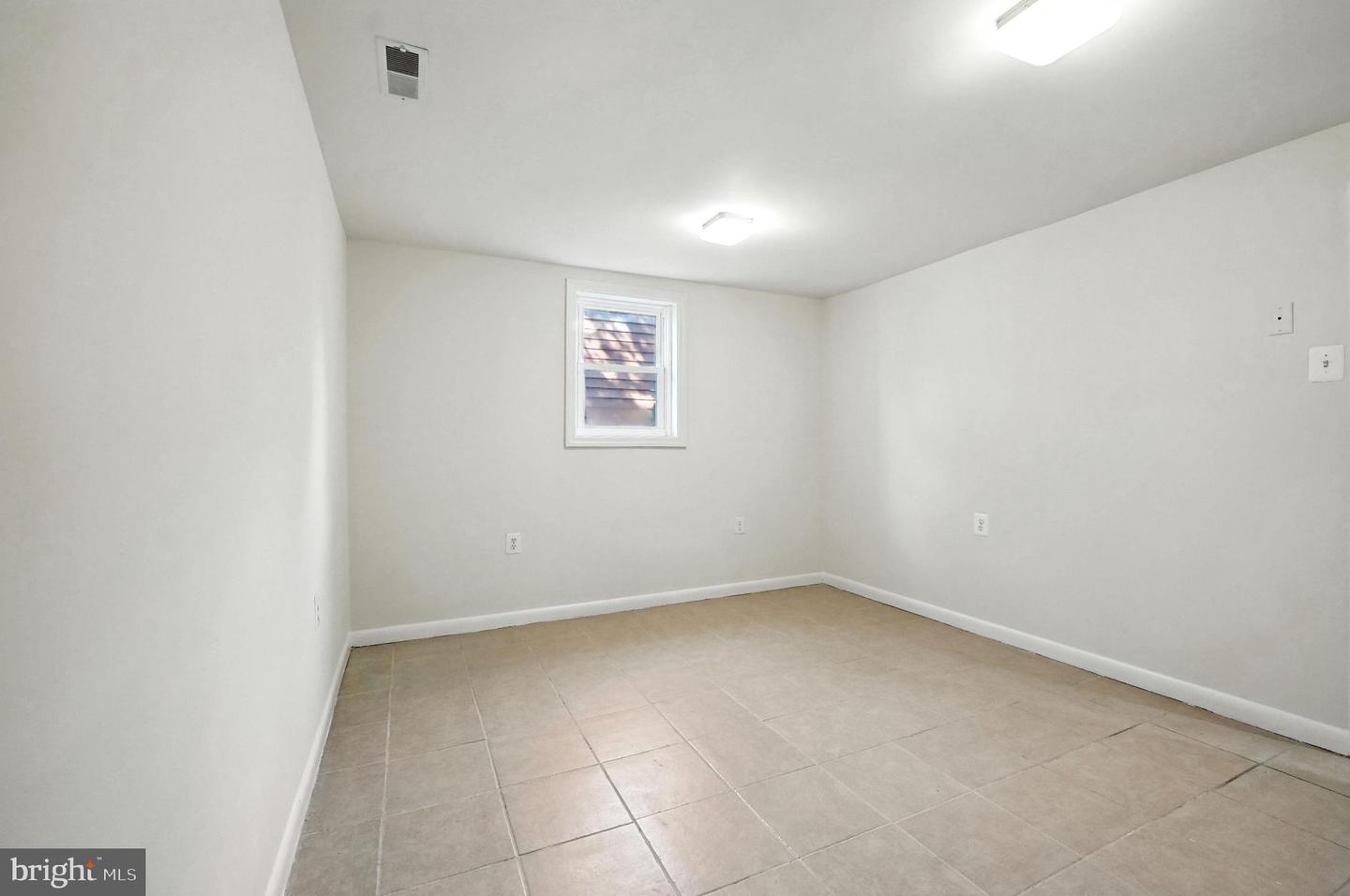 13874 MONTOCLAIR LN, WOODBRIDGE, Virginia 22193, 4 Bedrooms Bedrooms, ,3 BathroomsBathrooms,Residential,For sale,13874 MONTOCLAIR LN,VAPW2100666 MLS # VAPW2100666