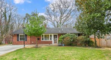 6603 INDEPENDENCE AVE, SPRINGFIELD, Virginia 22151, 4 Bedrooms Bedrooms, ,3 BathroomsBathrooms,Residential,For sale,6603 INDEPENDENCE AVE,VAFX2259150 MLS # VAFX2259150