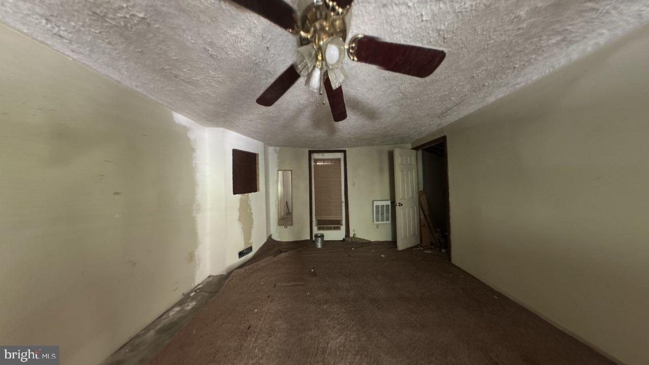 954 WOLF CREEK HWY, NARROWS, Virginia 24124, 3 Bedrooms Bedrooms, ,1 BathroomBathrooms,Residential,For sale,954 WOLF CREEK HWY,VAGI2000014 MLS # VAGI2000014