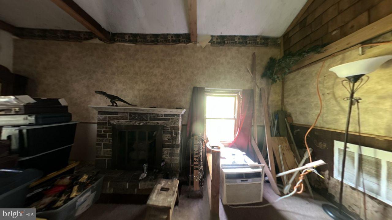 954 WOLF CREEK HWY, NARROWS, Virginia 24124, 3 Bedrooms Bedrooms, ,1 BathroomBathrooms,Residential,For sale,954 WOLF CREEK HWY,VAGI2000014 MLS # VAGI2000014
