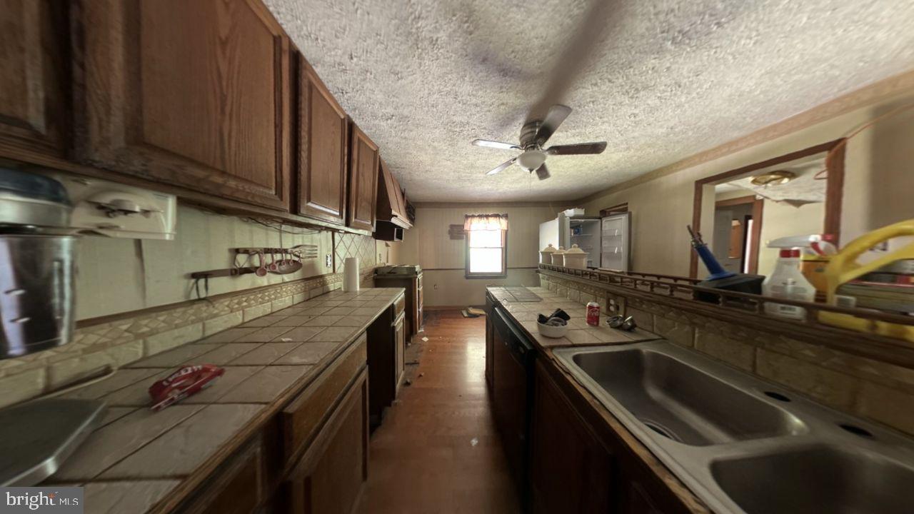 954 WOLF CREEK HWY, NARROWS, Virginia 24124, 3 Bedrooms Bedrooms, ,1 BathroomBathrooms,Residential,For sale,954 WOLF CREEK HWY,VAGI2000014 MLS # VAGI2000014