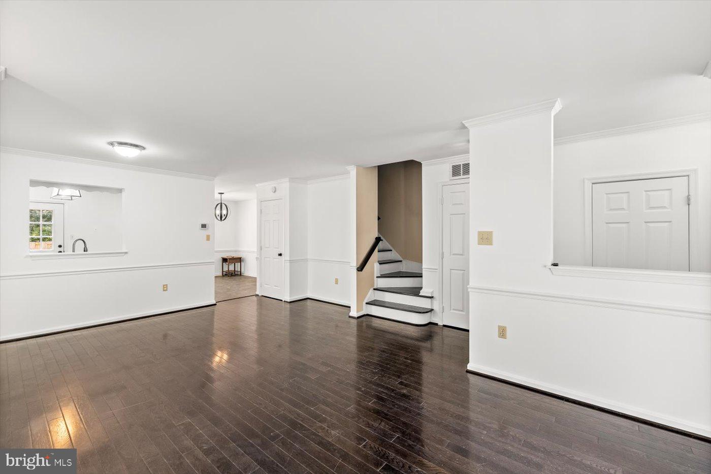 12329 MANCHESTER WAY, WOODBRIDGE, Virginia 22192, 3 Bedrooms Bedrooms, ,2 BathroomsBathrooms,Residential,For sale,12329 MANCHESTER WAY,VAPW2100682 MLS # VAPW2100682