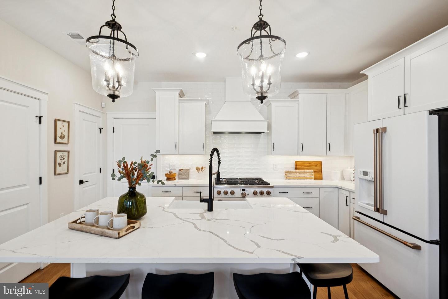 4817 BAUHAUS SQ #LOT 111, CHANTILLY, Virginia 20151, 3 Bedrooms Bedrooms, ,2 BathroomsBathrooms,Residential,For sale,4817 BAUHAUS SQ #LOT 111,VAFX2259198 MLS # VAFX2259198
