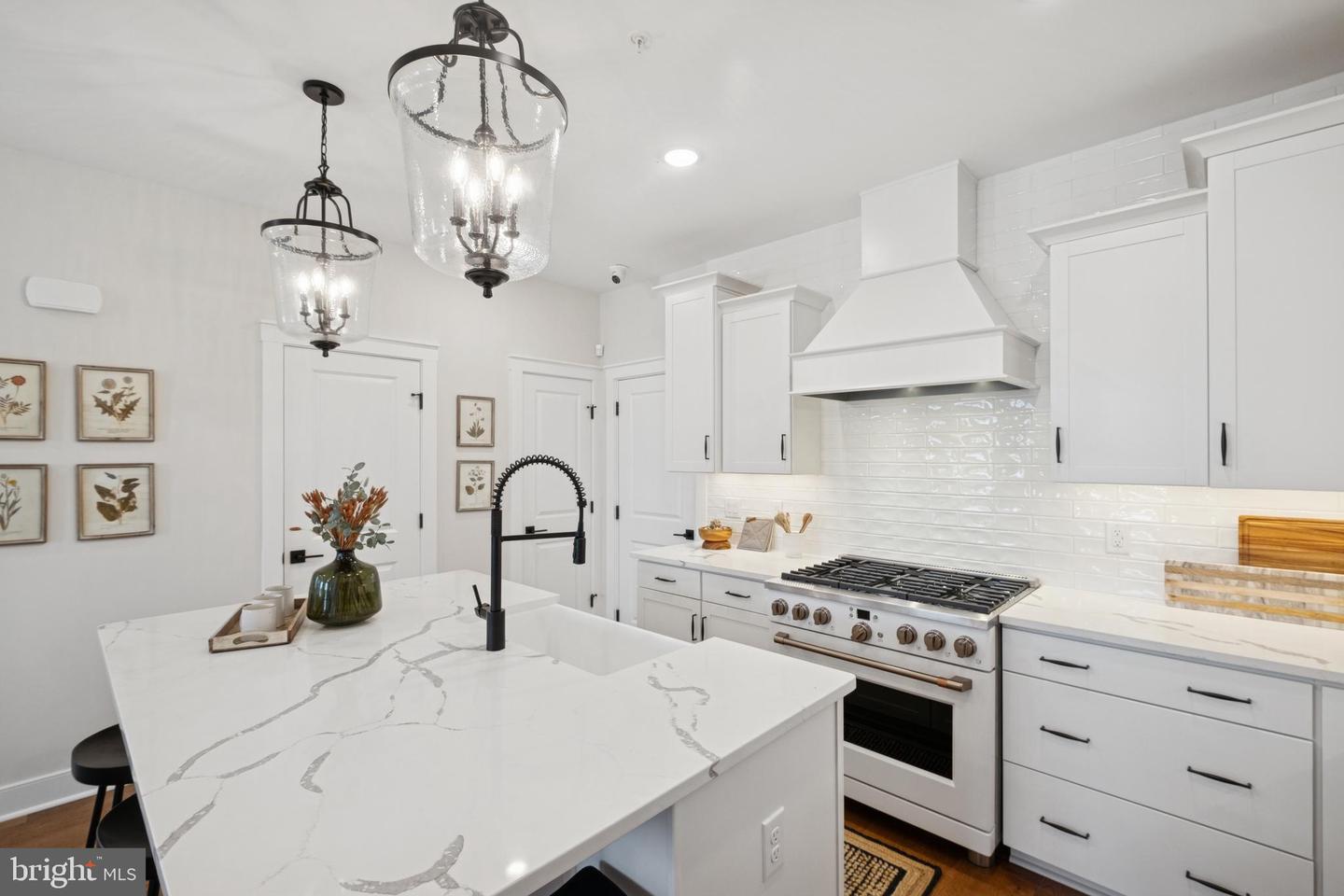 4817 BAUHAUS SQ #LOT 111, CHANTILLY, Virginia 20151, 3 Bedrooms Bedrooms, ,2 BathroomsBathrooms,Residential,For sale,4817 BAUHAUS SQ #LOT 111,VAFX2259198 MLS # VAFX2259198