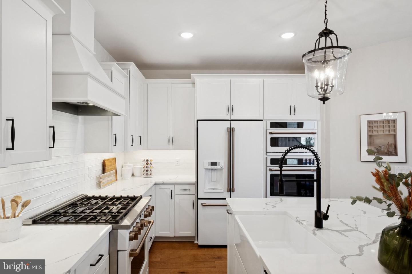 4817 BAUHAUS SQ #LOT 111, CHANTILLY, Virginia 20151, 3 Bedrooms Bedrooms, ,2 BathroomsBathrooms,Residential,For sale,4817 BAUHAUS SQ #LOT 111,VAFX2259198 MLS # VAFX2259198