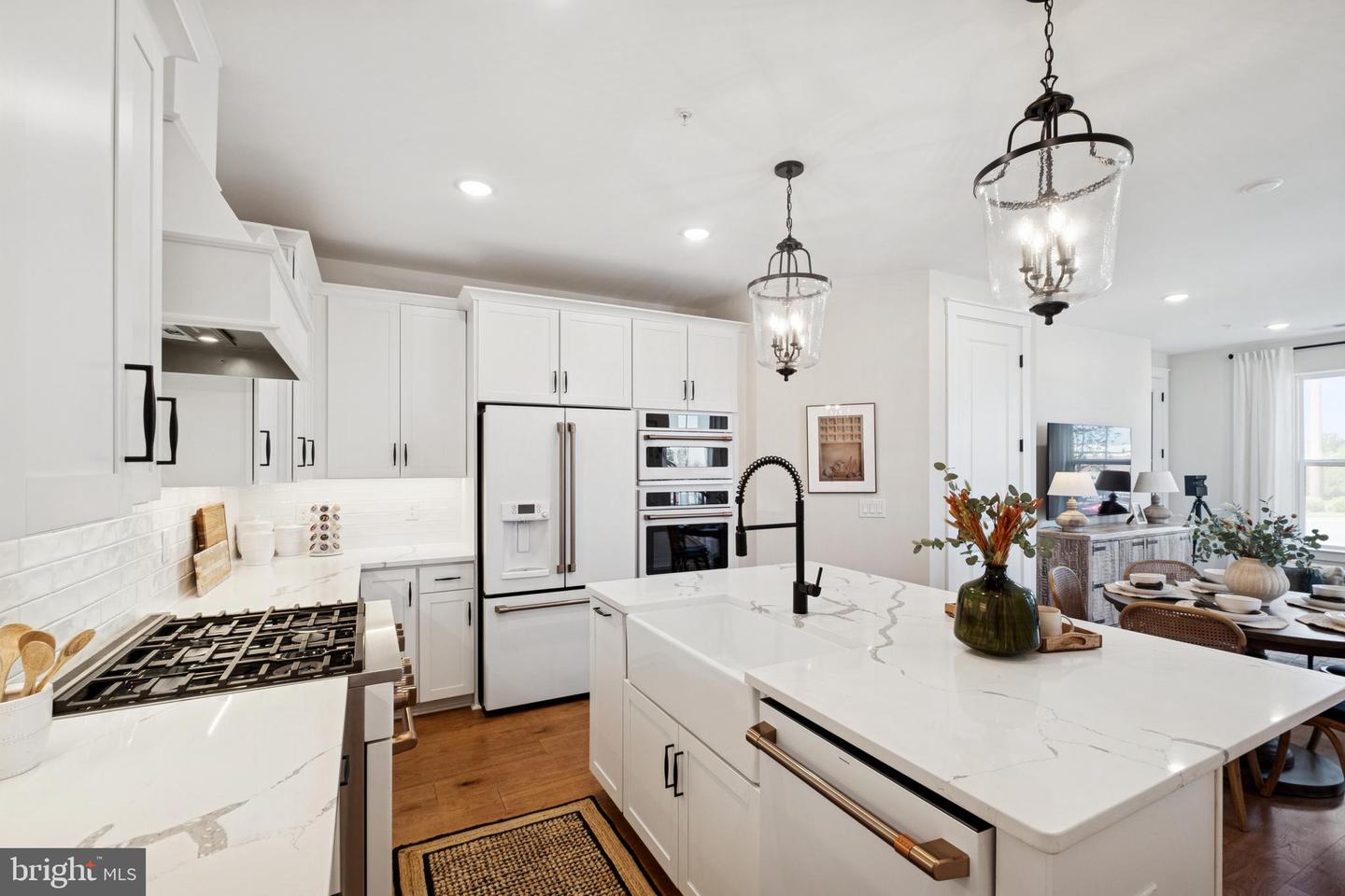 4817 BAUHAUS SQ #LOT 111, CHANTILLY, Virginia 20151, 3 Bedrooms Bedrooms, ,2 BathroomsBathrooms,Residential,For sale,4817 BAUHAUS SQ #LOT 111,VAFX2259198 MLS # VAFX2259198