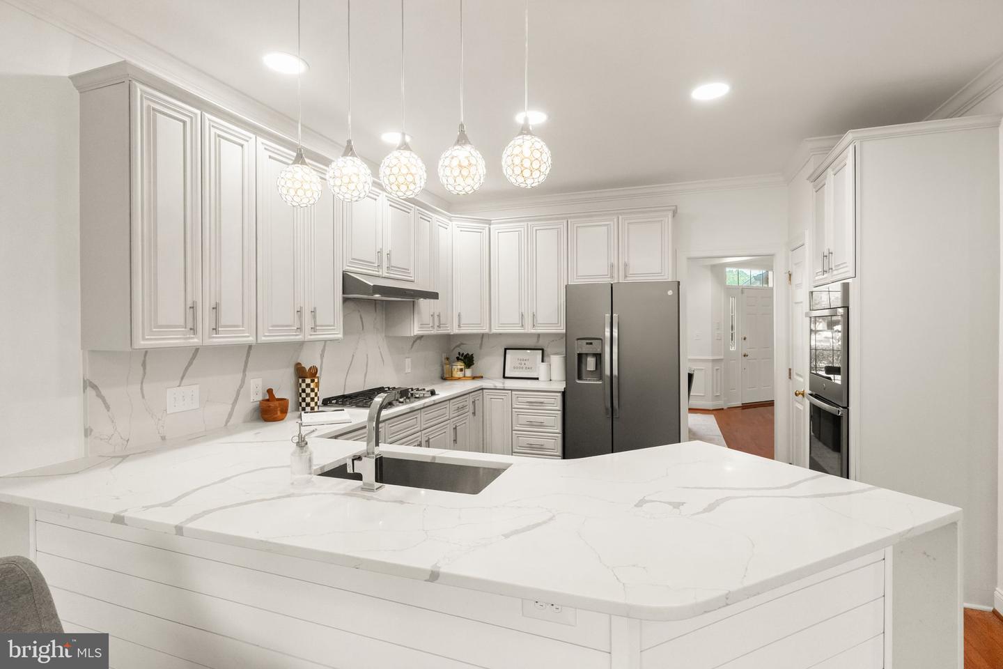 5704 WHEELWRIGHT WAY, HAYMARKET, Virginia 20169, 3 Bedrooms Bedrooms, ,3 BathroomsBathrooms,Residential,For sale,5704 WHEELWRIGHT WAY,VAPW2100684 MLS # VAPW2100684