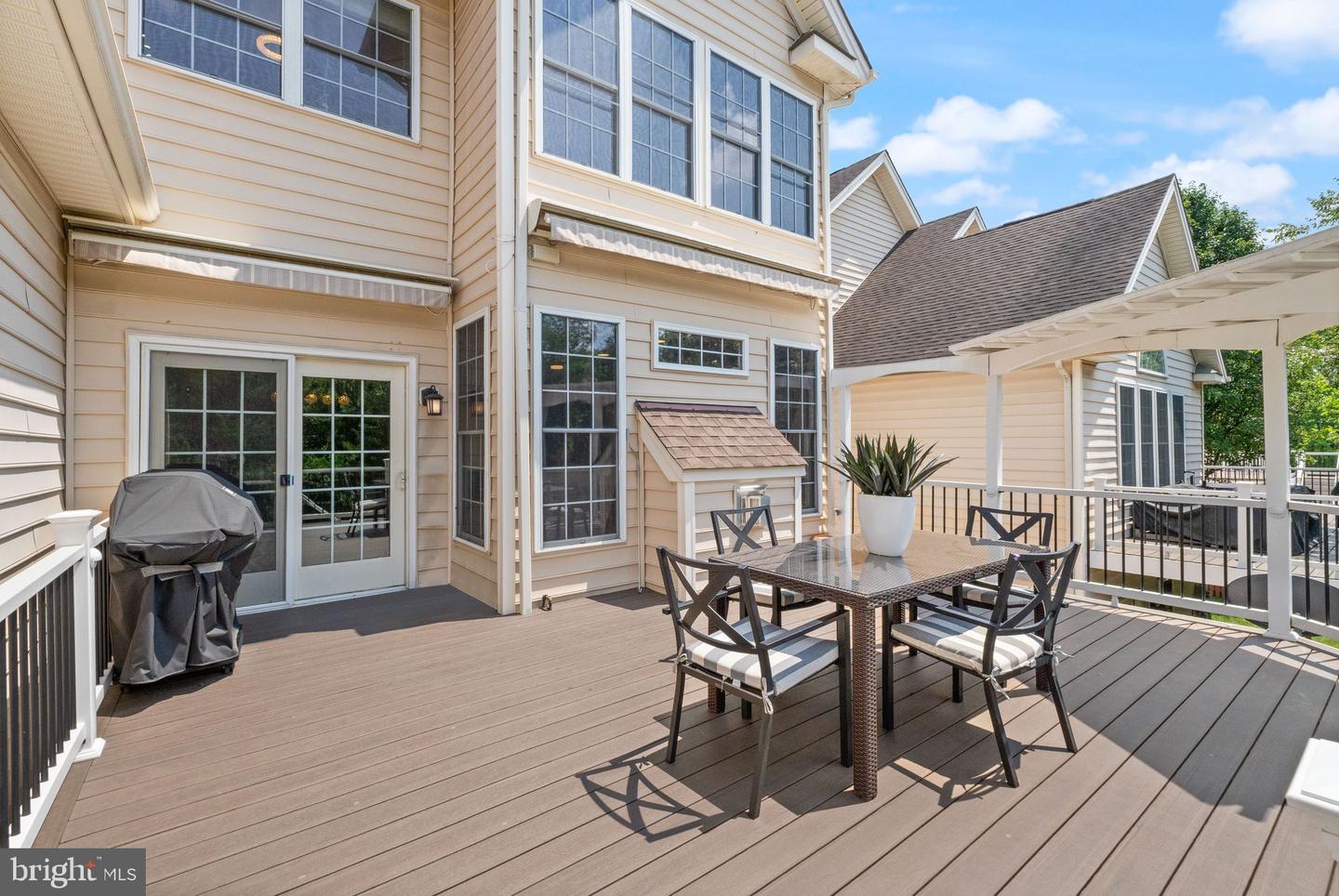 5704 WHEELWRIGHT WAY, HAYMARKET, Virginia 20169, 3 Bedrooms Bedrooms, ,3 BathroomsBathrooms,Residential,For sale,5704 WHEELWRIGHT WAY,VAPW2100684 MLS # VAPW2100684