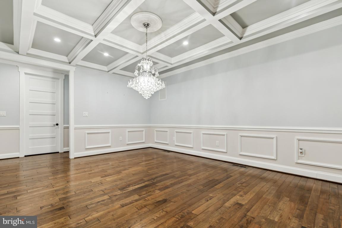 6309 SEVENTH ST, ALEXANDRIA, Virginia 22312, 7 Bedrooms Bedrooms, ,7 BathroomsBathrooms,Residential,For sale,6309 SEVENTH ST,VAFX2259214 MLS # VAFX2259214