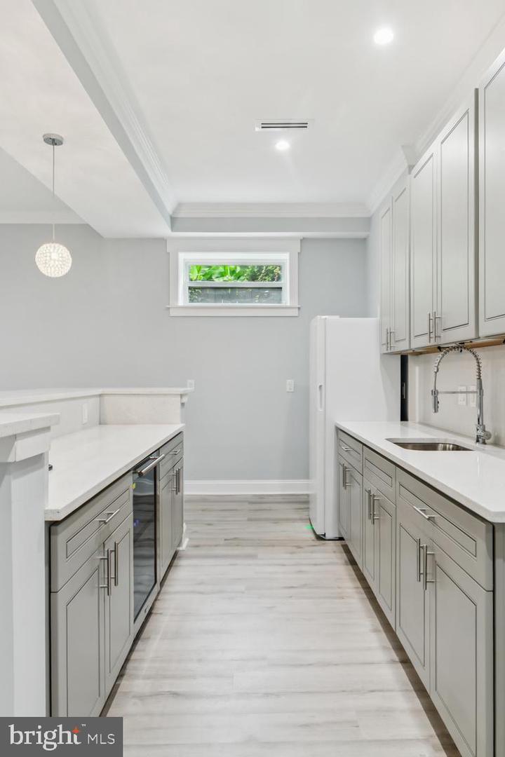 6309 SEVENTH ST, ALEXANDRIA, Virginia 22312, 7 Bedrooms Bedrooms, ,7 BathroomsBathrooms,Residential,For sale,6309 SEVENTH ST,VAFX2259214 MLS # VAFX2259214