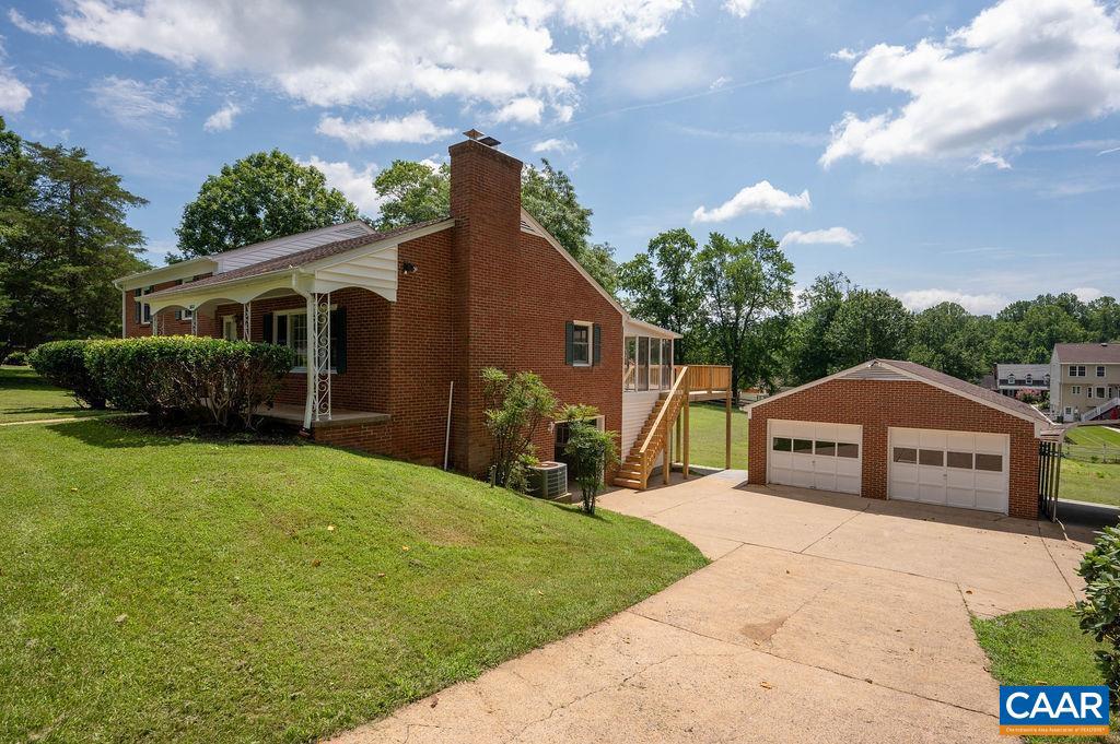 2608 NORTHFIELD RD, CHARLOTTESVILLE, Virginia 22901, 4 Bedrooms Bedrooms, ,3 BathroomsBathrooms,Residential,For sale,2608 NORTHFIELD RD,667433 MLS # 667433