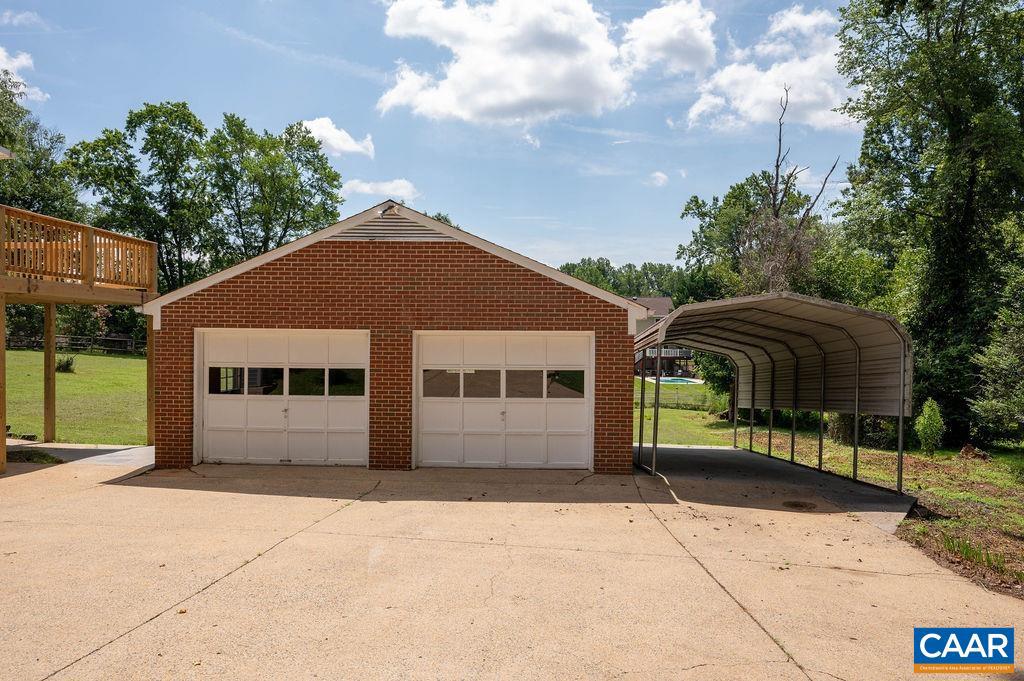 2608 NORTHFIELD RD, CHARLOTTESVILLE, Virginia 22901, 4 Bedrooms Bedrooms, ,3 BathroomsBathrooms,Residential,For sale,2608 NORTHFIELD RD,667433 MLS # 667433