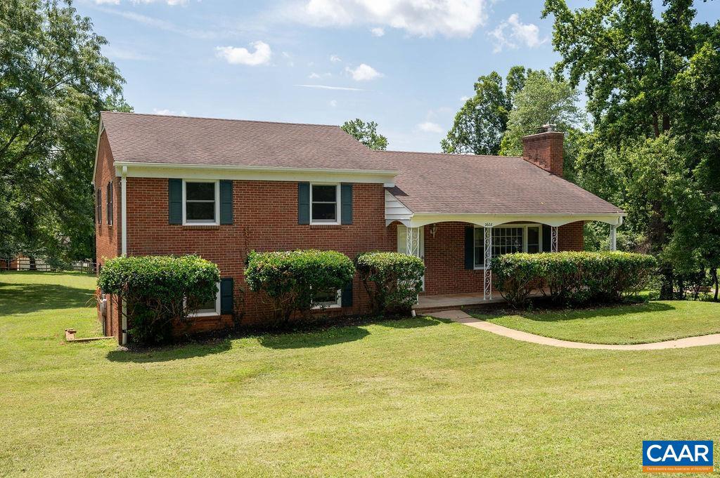2608 NORTHFIELD RD, CHARLOTTESVILLE, Virginia 22901, 4 Bedrooms Bedrooms, ,3 BathroomsBathrooms,Residential,For sale,2608 NORTHFIELD RD,667433 MLS # 667433