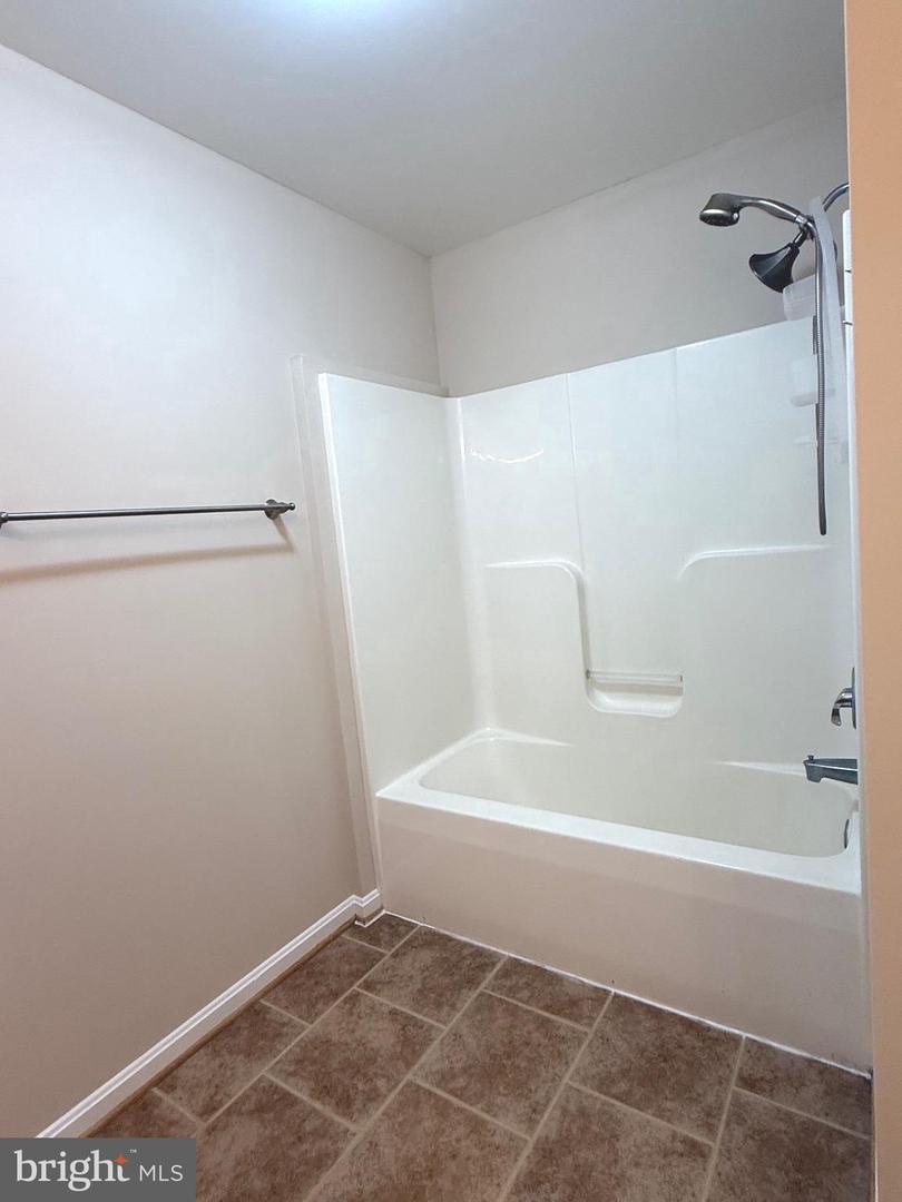 273 PETTIT PL, LOUISA, Virginia 23093, 4 Bedrooms Bedrooms, ,2 BathroomsBathrooms,Residential,For sale,273 PETTIT PL,VALA2008384 MLS # VALA2008384