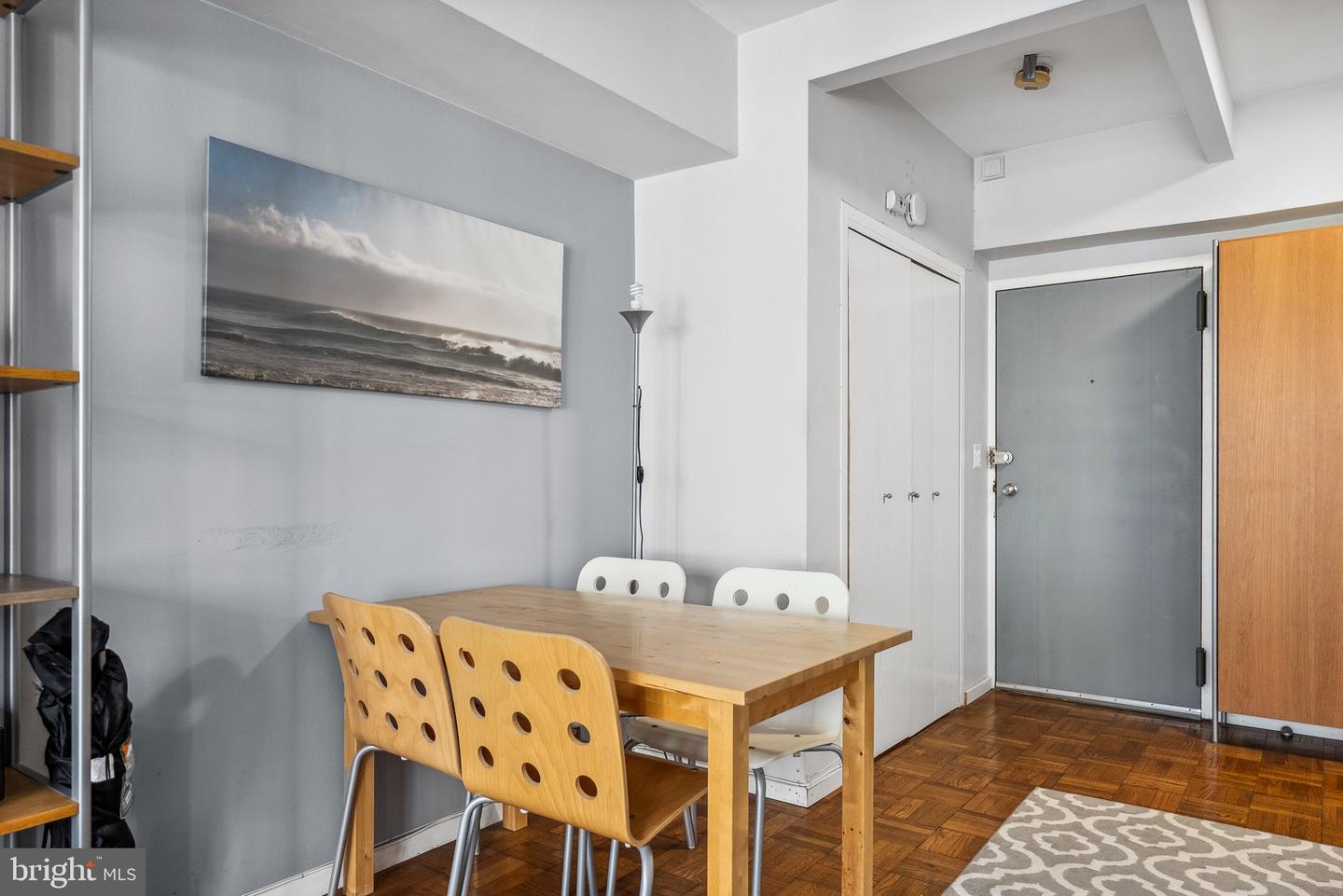 1711 MASSACHUSETTS AVE NW #817, WASHINGTON, District Of Columbia 20036, 1 Bedroom Bedrooms, ,1 BathroomBathrooms,Residential,For sale,1711 MASSACHUSETTS AVE NW #817,DCDC2213576 MLS # DCDC2213576