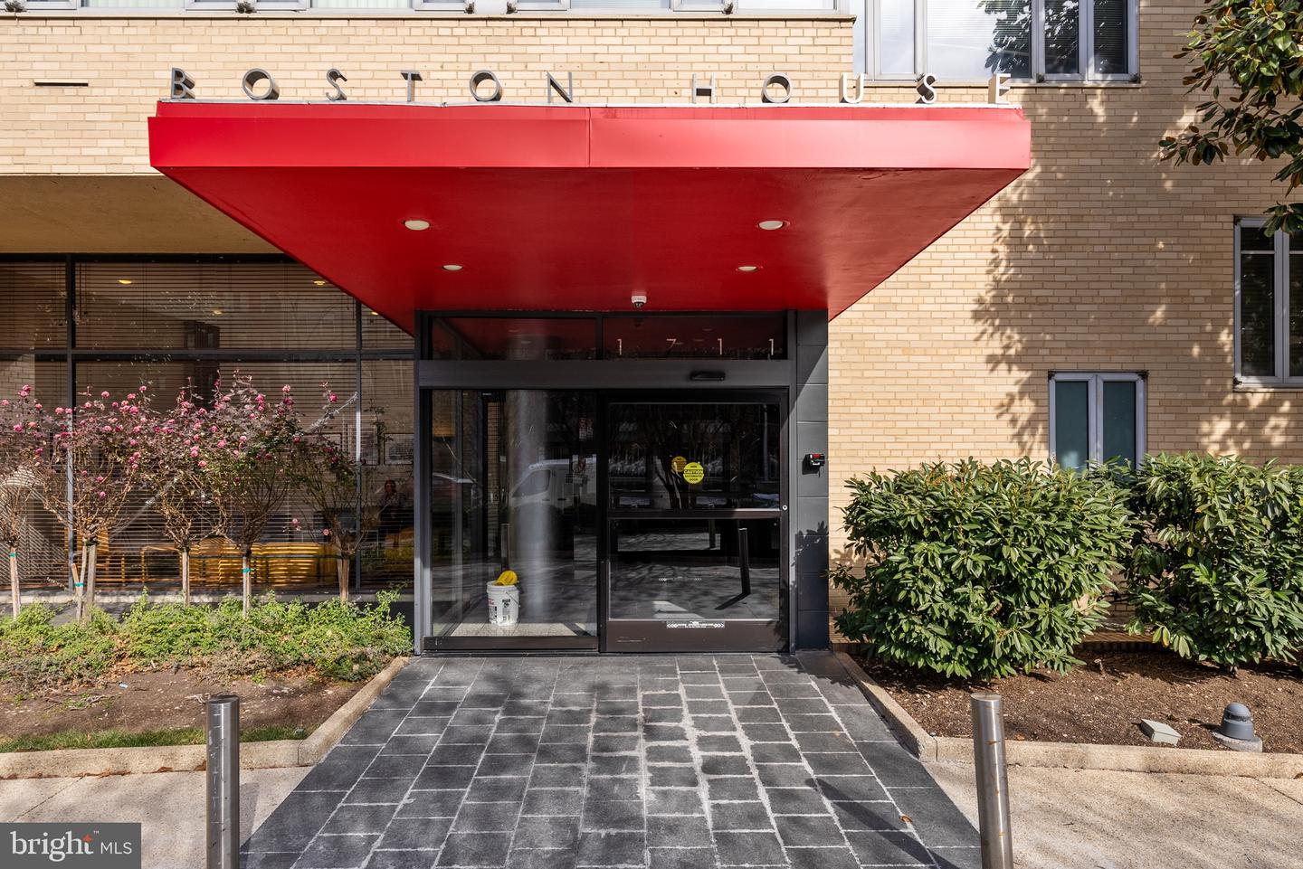 1711 MASSACHUSETTS AVE NW #817, WASHINGTON, District Of Columbia 20036, 1 Bedroom Bedrooms, ,1 BathroomBathrooms,Residential,For sale,1711 MASSACHUSETTS AVE NW #817,DCDC2213576 MLS # DCDC2213576