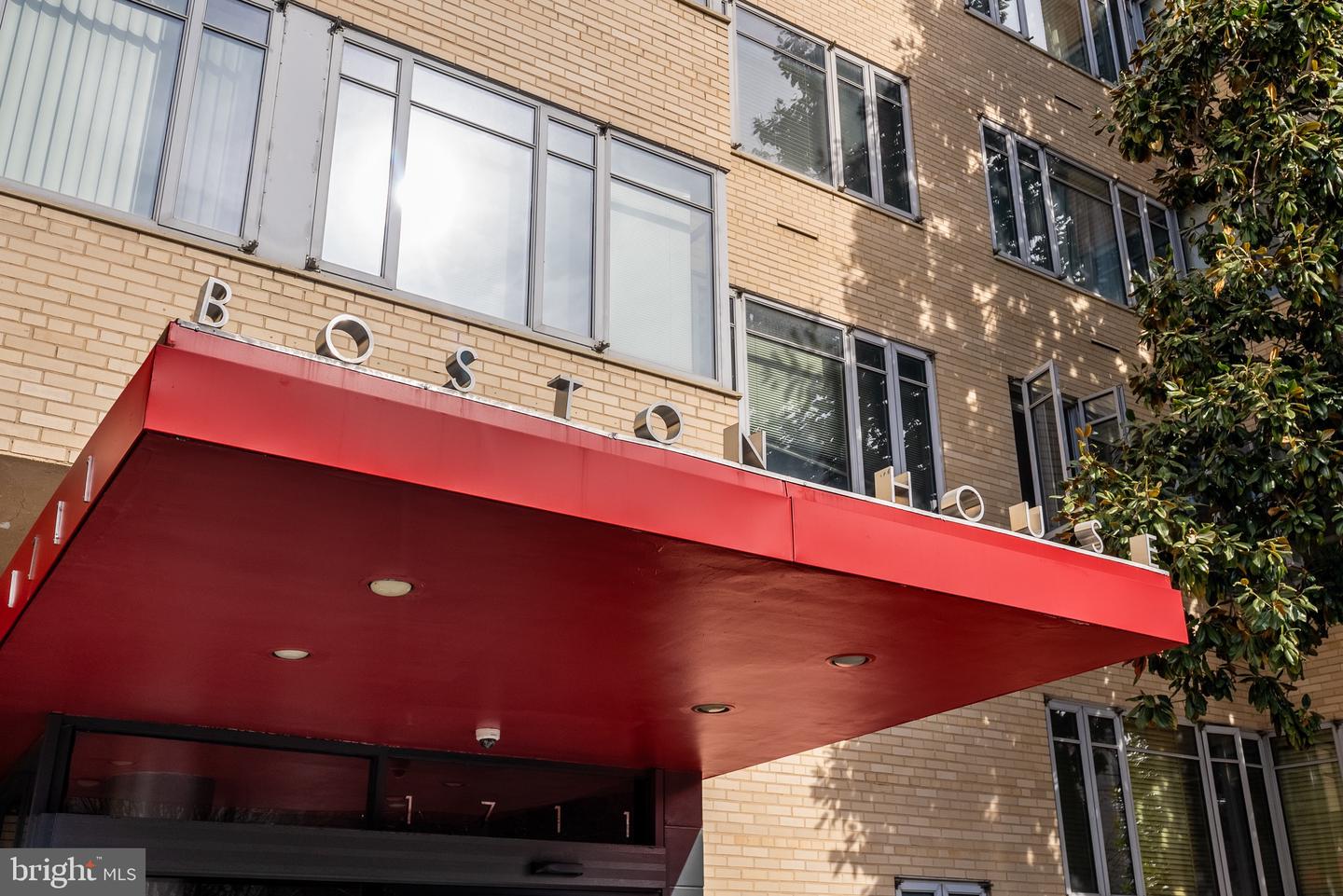 1711 MASSACHUSETTS AVE NW #817, WASHINGTON, District Of Columbia 20036, 1 Bedroom Bedrooms, ,1 BathroomBathrooms,Residential,For sale,1711 MASSACHUSETTS AVE NW #817,DCDC2213576 MLS # DCDC2213576