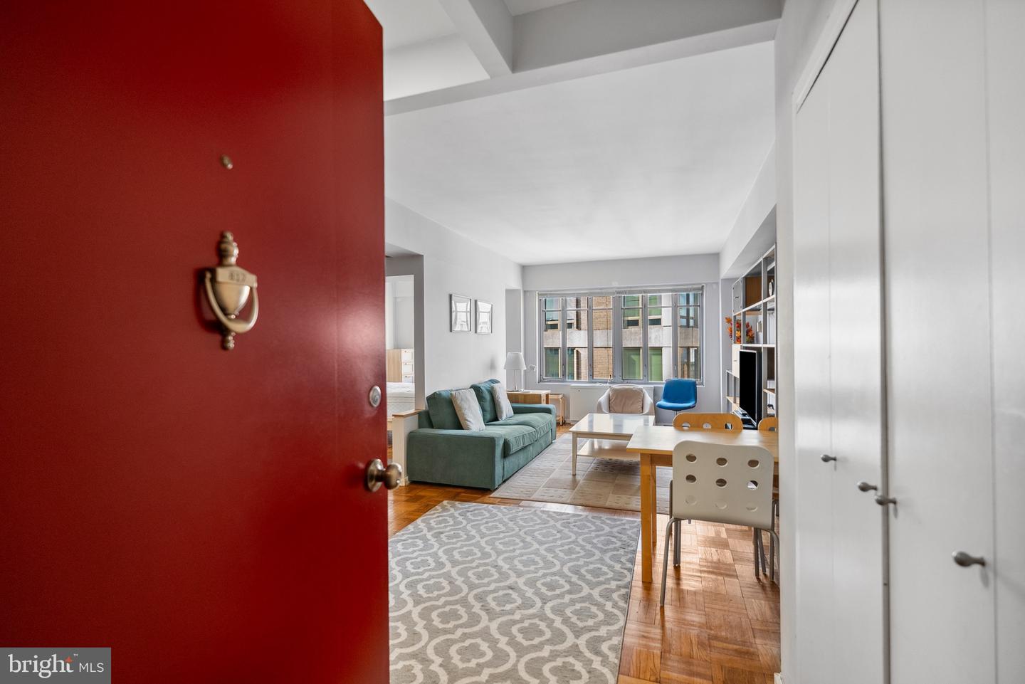 1711 MASSACHUSETTS AVE NW #817, WASHINGTON, District Of Columbia 20036, 1 Bedroom Bedrooms, ,1 BathroomBathrooms,Residential,For sale,1711 MASSACHUSETTS AVE NW #817,DCDC2213576 MLS # DCDC2213576
