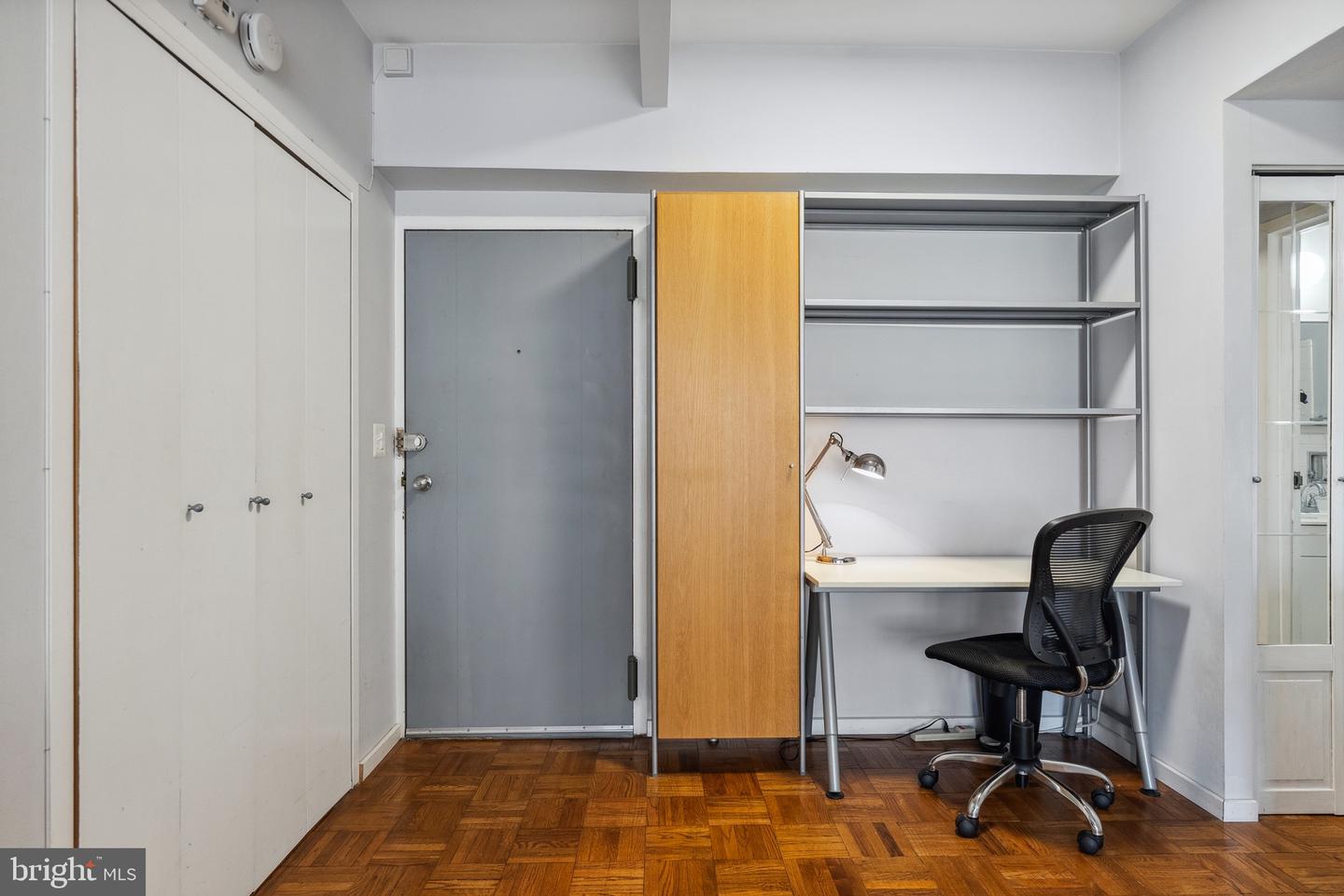 1711 MASSACHUSETTS AVE NW #817, WASHINGTON, District Of Columbia 20036, 1 Bedroom Bedrooms, ,1 BathroomBathrooms,Residential,For sale,1711 MASSACHUSETTS AVE NW #817,DCDC2213576 MLS # DCDC2213576