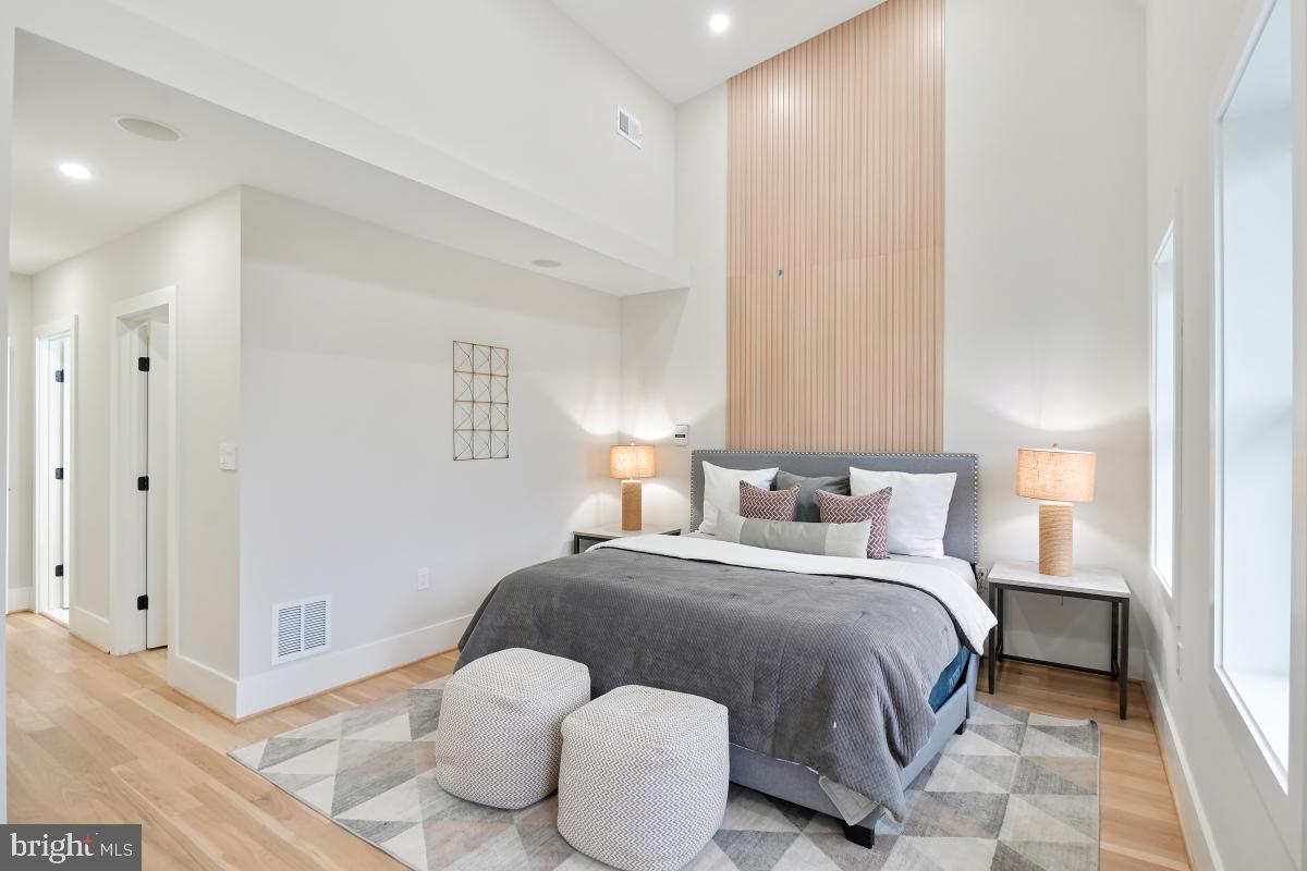 1341 QUINCY ST NW, WASHINGTON, District Of Columbia 20011, 5 Bedrooms Bedrooms, ,3 BathroomsBathrooms,Residential,For sale,1341 QUINCY ST NW,DCDC2213616 MLS # DCDC2213616