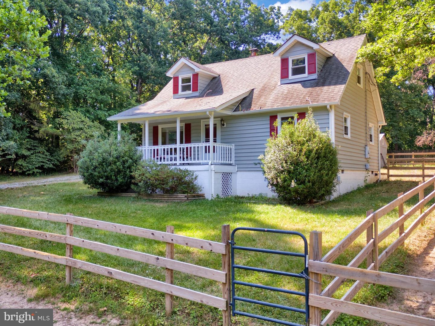 2556 MOUNTAIN VIEW RD, POWHATAN, Virginia 23139, 4 Bedrooms Bedrooms, ,1 BathroomBathrooms,Residential,For sale,2556 MOUNTAIN VIEW RD,VAPN2000096 MLS # VAPN2000096