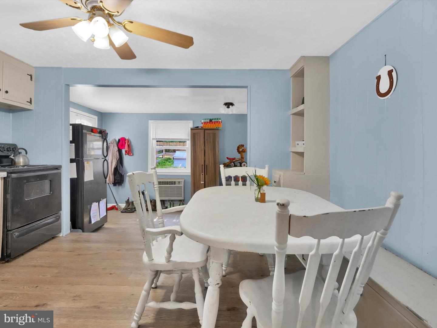 2556 MOUNTAIN VIEW RD, POWHATAN, Virginia 23139, 4 Bedrooms Bedrooms, ,1 BathroomBathrooms,Residential,For sale,2556 MOUNTAIN VIEW RD,VAPN2000096 MLS # VAPN2000096