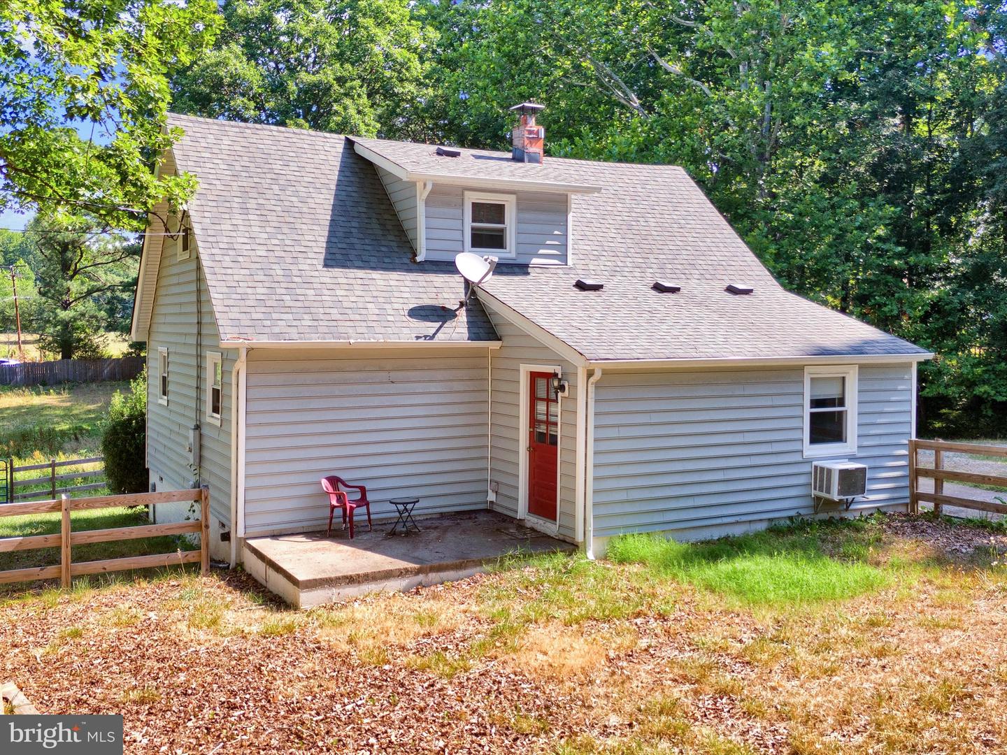2556 MOUNTAIN VIEW RD, POWHATAN, Virginia 23139, 4 Bedrooms Bedrooms, ,1 BathroomBathrooms,Residential,For sale,2556 MOUNTAIN VIEW RD,VAPN2000096 MLS # VAPN2000096