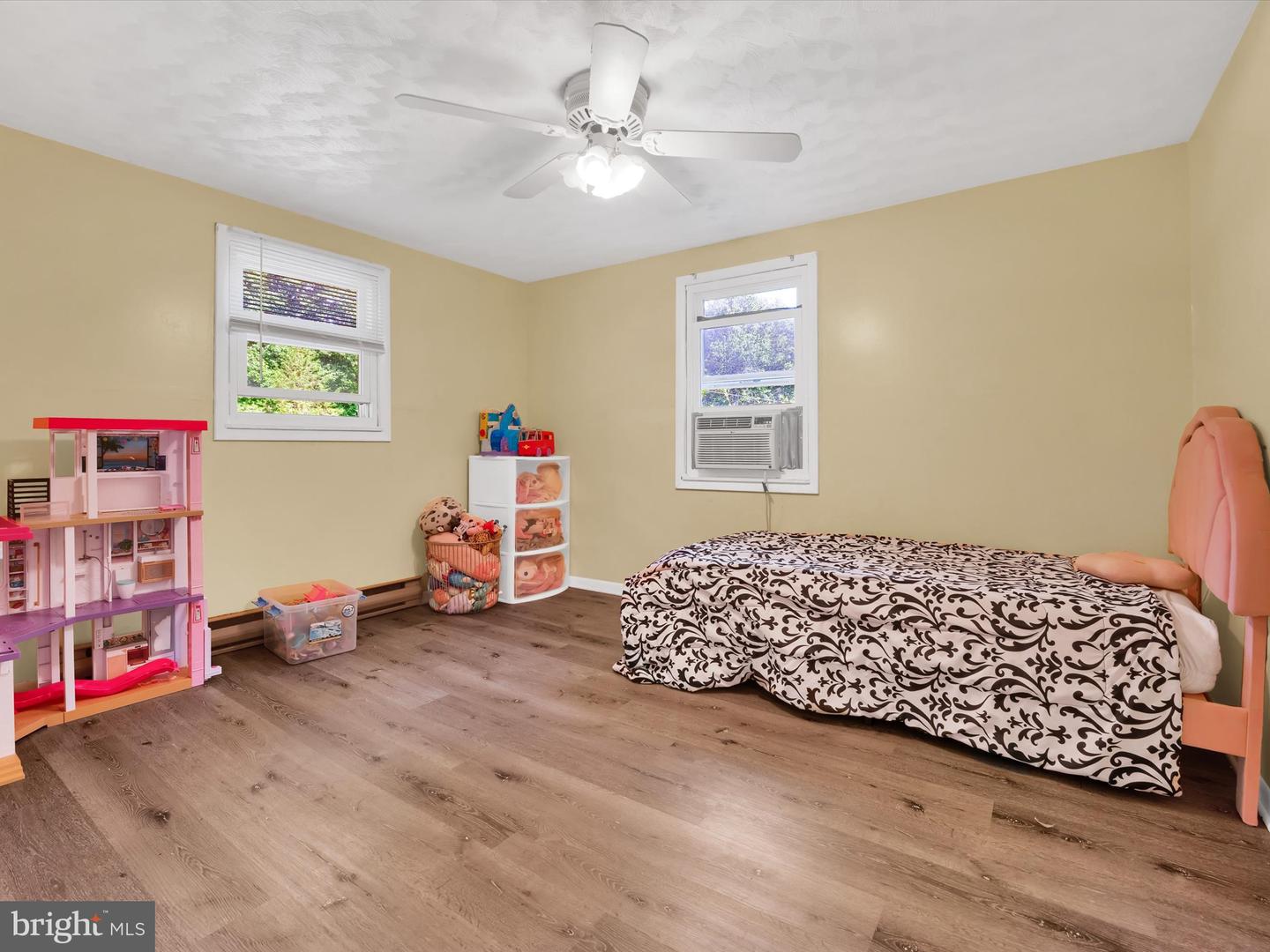 2556 MOUNTAIN VIEW RD, POWHATAN, Virginia 23139, 4 Bedrooms Bedrooms, ,1 BathroomBathrooms,Residential,For sale,2556 MOUNTAIN VIEW RD,VAPN2000096 MLS # VAPN2000096