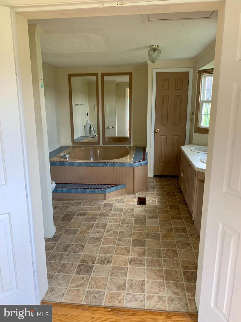1399 CHESTNUT GROVE RD, WINCHESTER, Virginia 22603, 3 Bedrooms Bedrooms, ,2 BathroomsBathrooms,Residential,For sale,1399 CHESTNUT GROVE RD,VAFV2034530 MLS # VAFV2034530