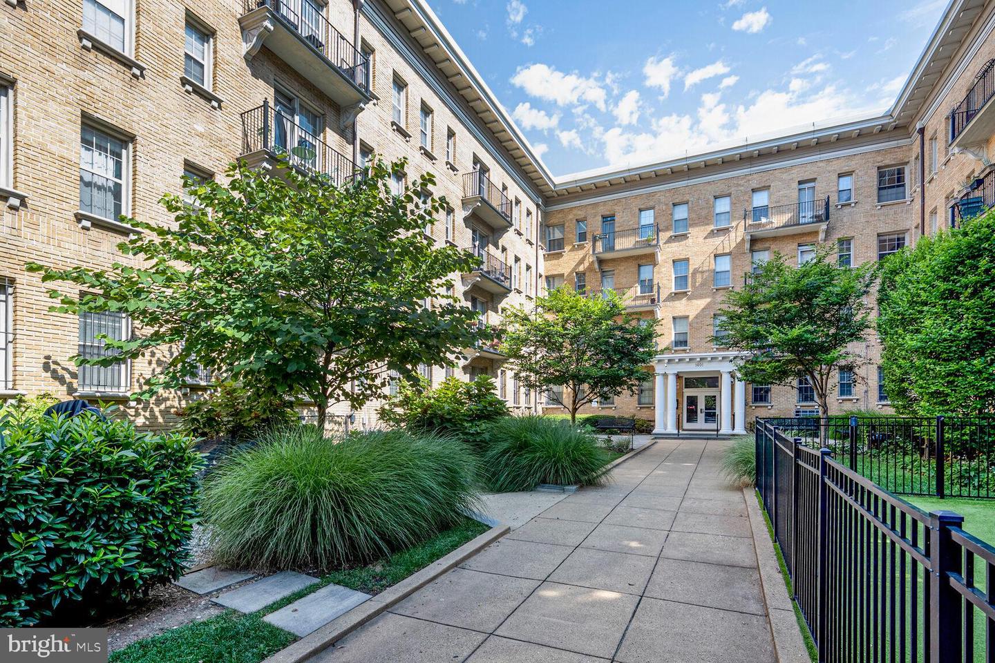 1401 COLUMBIA RD NW #213, WASHINGTON, District Of Columbia 20009, 2 Bedrooms Bedrooms, ,1 BathroomBathrooms,Residential,For sale,1401 COLUMBIA RD NW #213,DCDC2206130 MLS # DCDC2206130