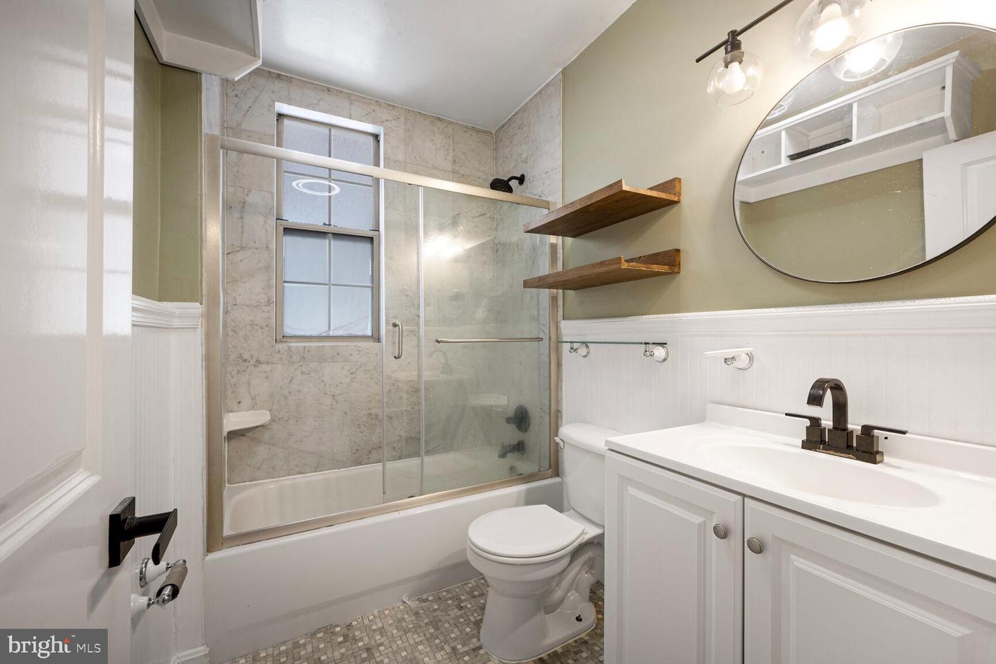 1401 COLUMBIA RD NW #213, WASHINGTON, District Of Columbia 20009, 2 Bedrooms Bedrooms, ,1 BathroomBathrooms,Residential,For sale,1401 COLUMBIA RD NW #213,DCDC2206130 MLS # DCDC2206130