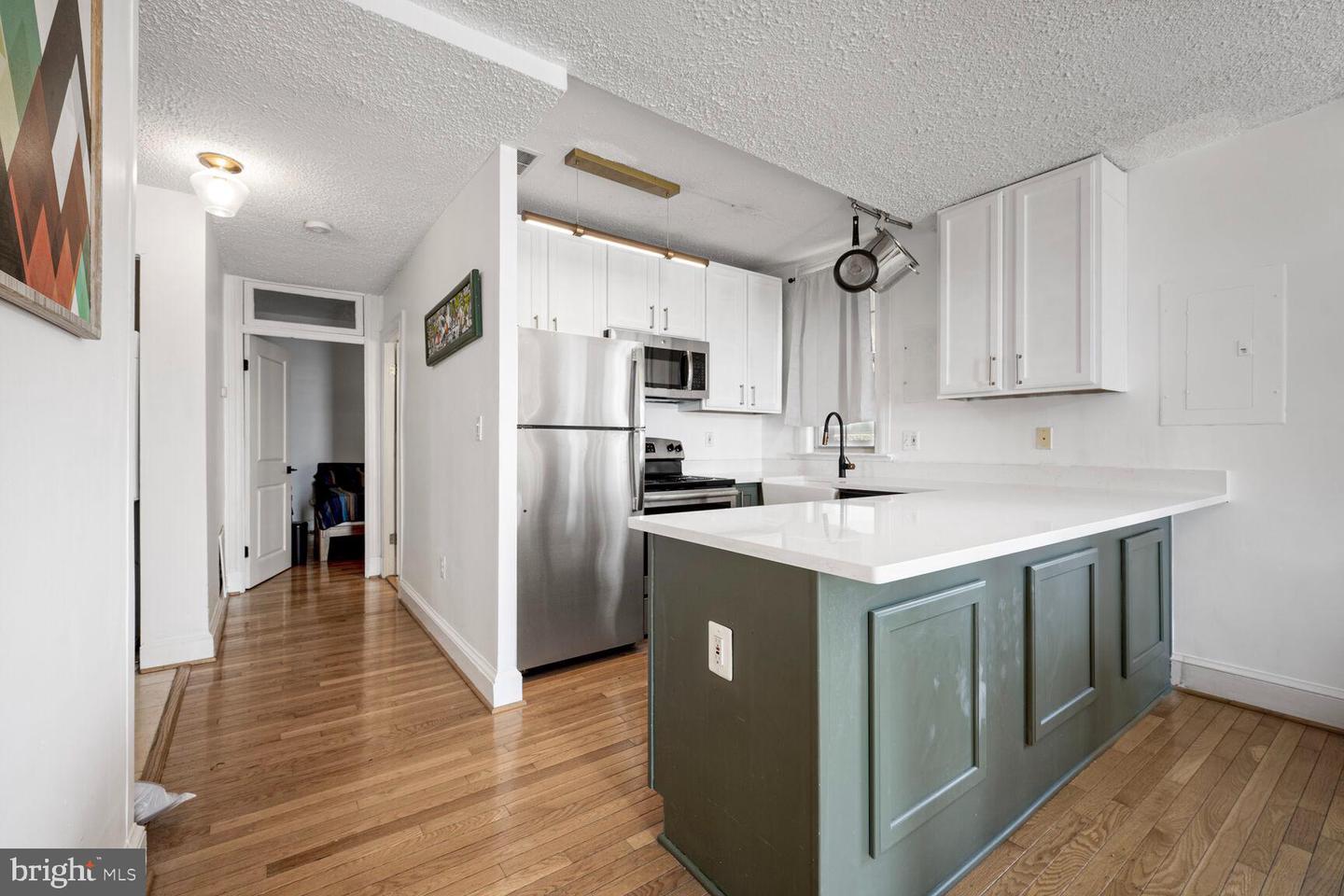 1401 COLUMBIA RD NW #213, WASHINGTON, District Of Columbia 20009, 2 Bedrooms Bedrooms, ,1 BathroomBathrooms,Residential,For sale,1401 COLUMBIA RD NW #213,DCDC2206130 MLS # DCDC2206130