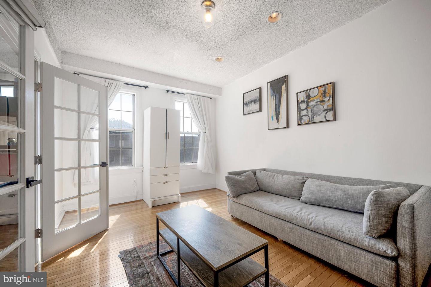 1401 COLUMBIA RD NW #213, WASHINGTON, District Of Columbia 20009, 2 Bedrooms Bedrooms, ,1 BathroomBathrooms,Residential,For sale,1401 COLUMBIA RD NW #213,DCDC2206130 MLS # DCDC2206130