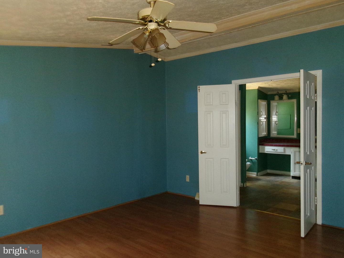 125 WHISPERING KNOLLS DR, WINCHESTER, Virginia 22603, 3 Bedrooms Bedrooms, ,2 BathroomsBathrooms,Residential,For sale,125 WHISPERING KNOLLS DR,VAFV2035146 MLS # VAFV2035146