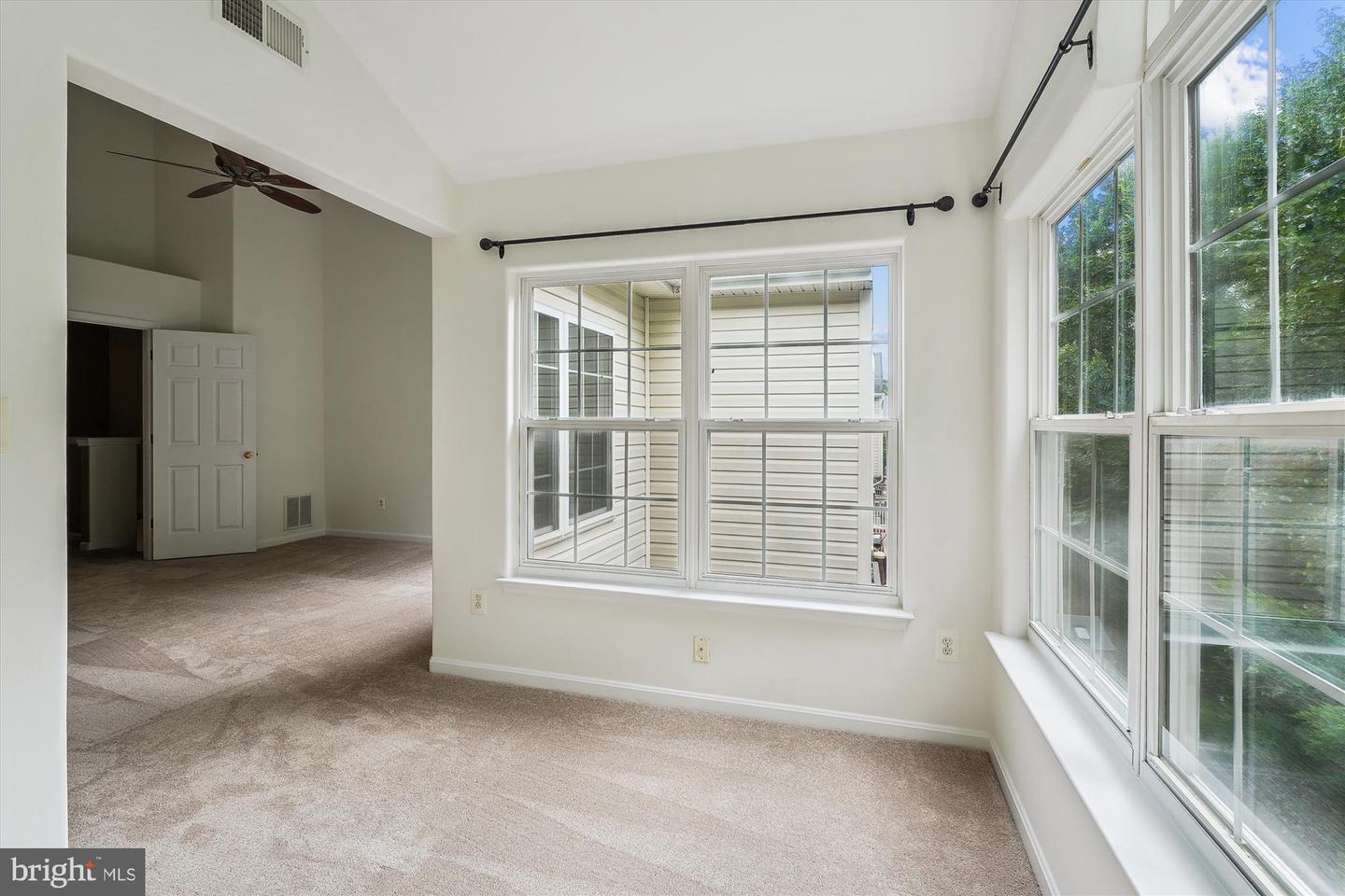 8715 CHORLEY WAY, BRISTOW, Virginia 20136, 3 Bedrooms Bedrooms, ,2 BathroomsBathrooms,Residential,For sale,8715 CHORLEY WAY,VAPW2098356 MLS # VAPW2098356