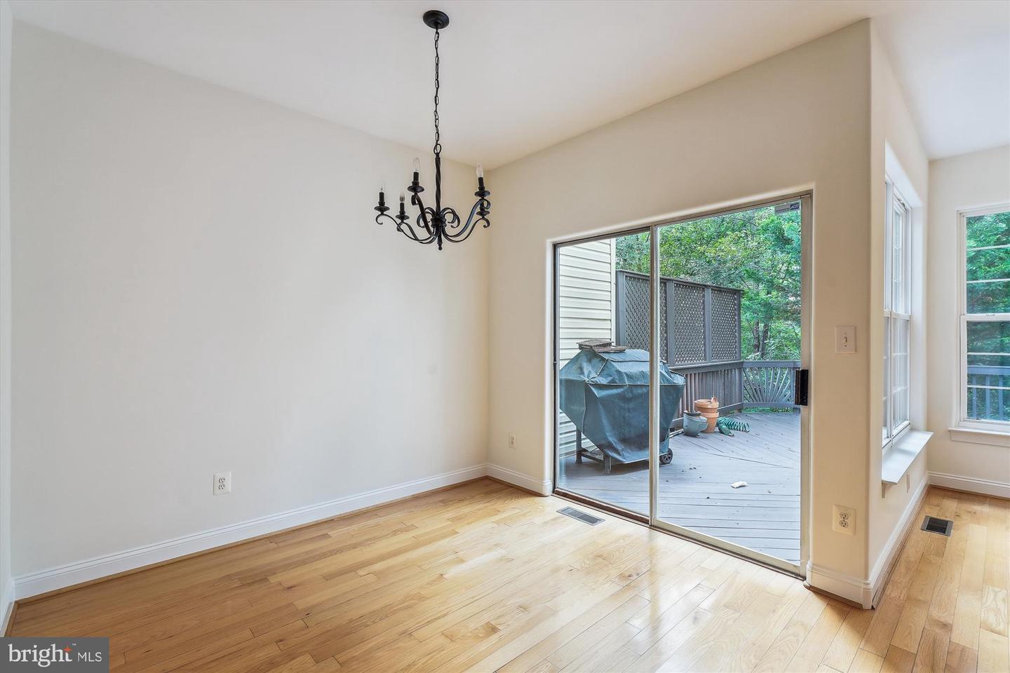 8715 CHORLEY WAY, BRISTOW, Virginia 20136, 3 Bedrooms Bedrooms, ,2 BathroomsBathrooms,Residential,For sale,8715 CHORLEY WAY,VAPW2098356 MLS # VAPW2098356