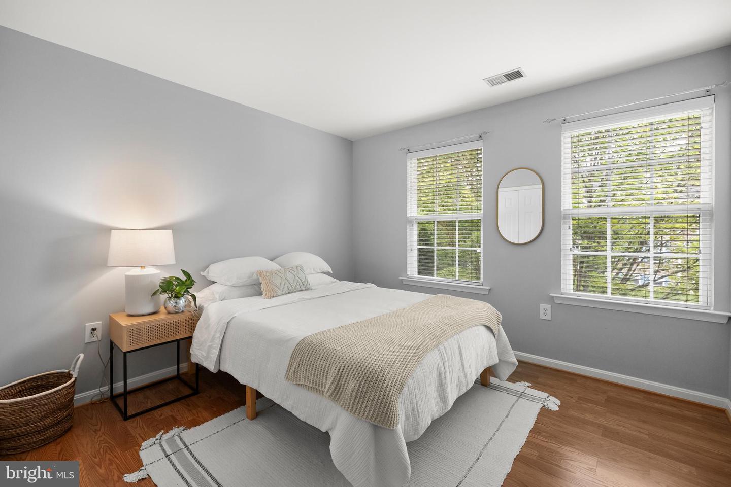 301 OXFORD GLEN CT, PURCELLVILLE, Virginia 20132, 4 Bedrooms Bedrooms, ,3 BathroomsBathrooms,Residential,For sale,301 OXFORD GLEN CT,VALO2102846 MLS # VALO2102846