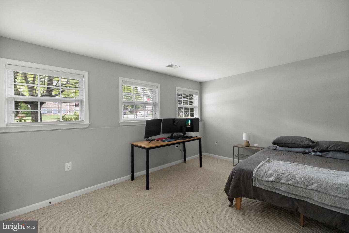 301 OXFORD GLEN CT, PURCELLVILLE, Virginia 20132, 4 Bedrooms Bedrooms, ,3 BathroomsBathrooms,Residential,For sale,301 OXFORD GLEN CT,VALO2102846 MLS # VALO2102846
