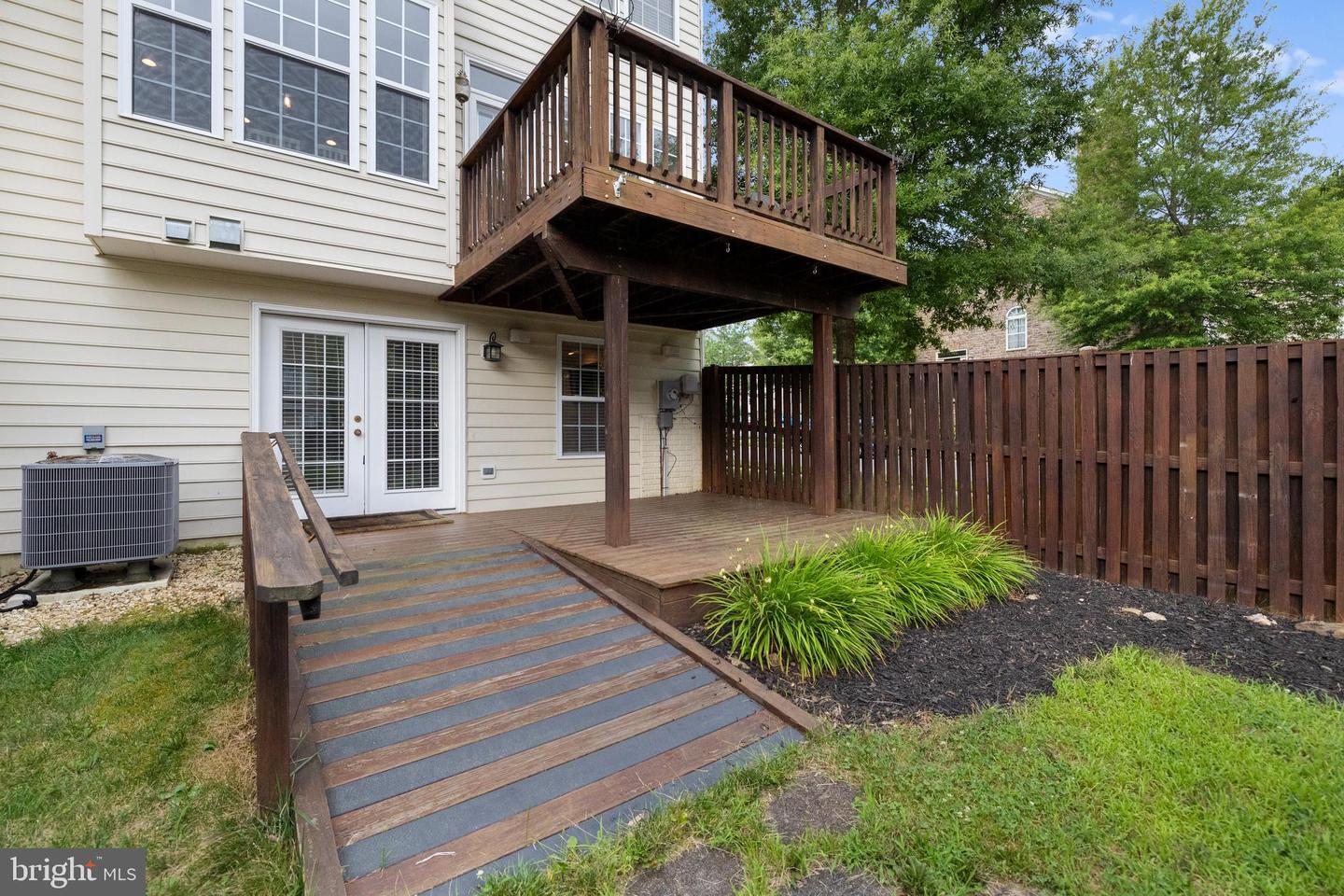 301 OXFORD GLEN CT, PURCELLVILLE, Virginia 20132, 4 Bedrooms Bedrooms, ,3 BathroomsBathrooms,Residential,For sale,301 OXFORD GLEN CT,VALO2102846 MLS # VALO2102846