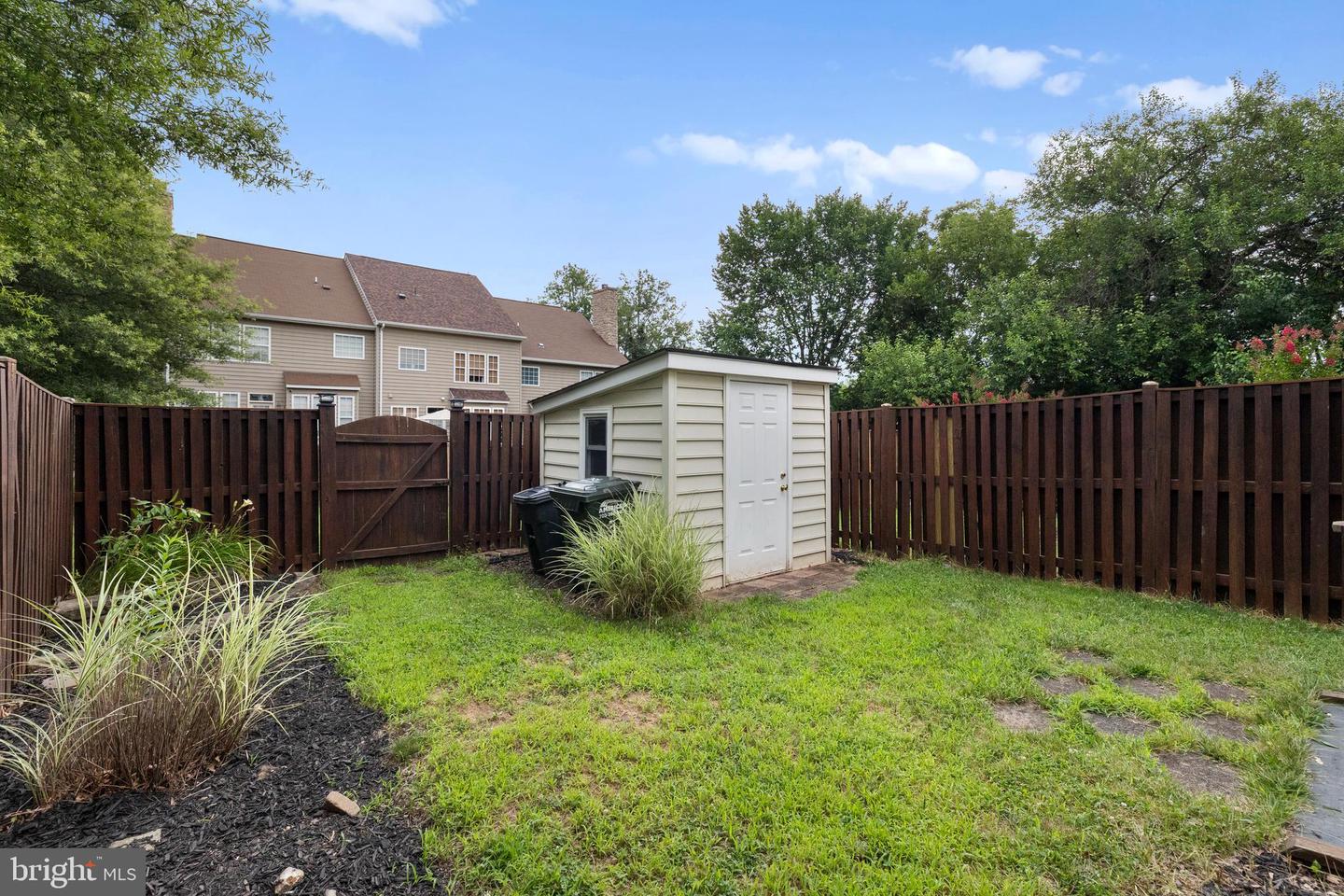 301 OXFORD GLEN CT, PURCELLVILLE, Virginia 20132, 4 Bedrooms Bedrooms, ,3 BathroomsBathrooms,Residential,For sale,301 OXFORD GLEN CT,VALO2102846 MLS # VALO2102846