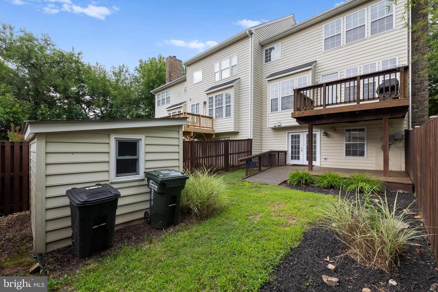 301 OXFORD GLEN CT, PURCELLVILLE, Virginia 20132, 4 Bedrooms Bedrooms, ,3 BathroomsBathrooms,Residential,For sale,301 OXFORD GLEN CT,VALO2102846 MLS # VALO2102846